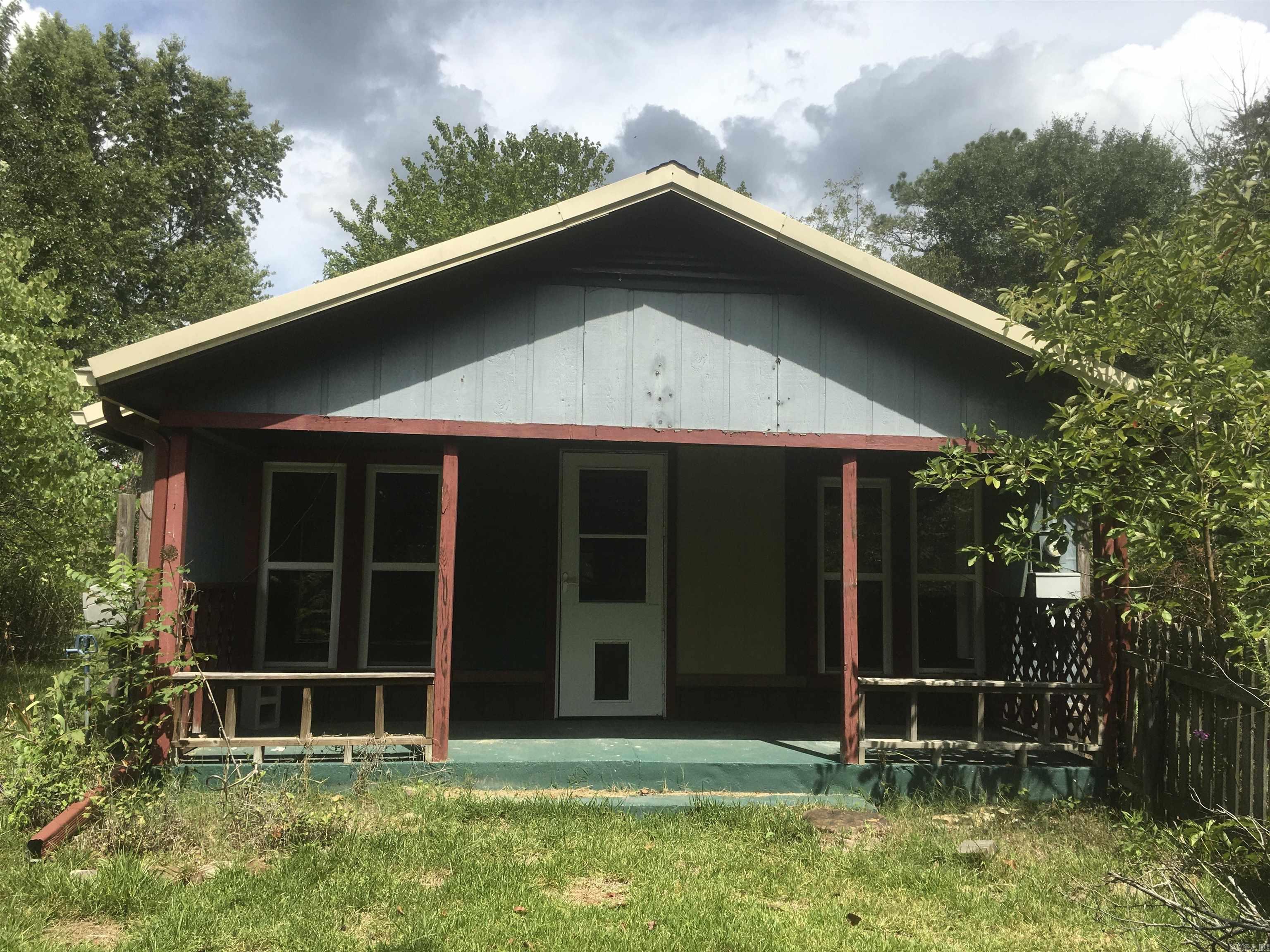 Residential for sale – 307  Prairie Creek Road   Mena, AR
