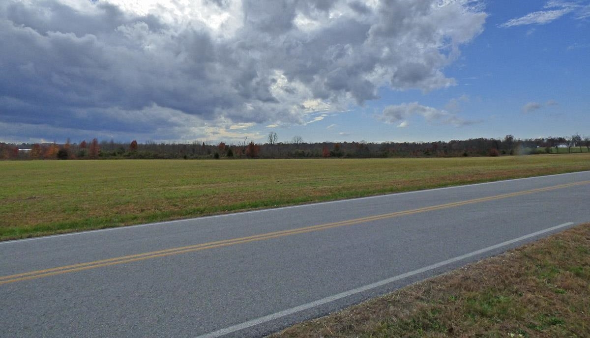 Photo 4 - Commercial / Industrial for sale –   College   Ash Flat, AR