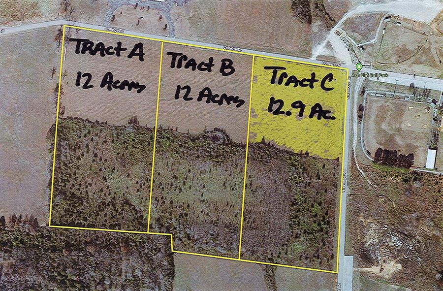 Photo 2 - Commercial / Industrial for sale –   College   Ash Flat, AR