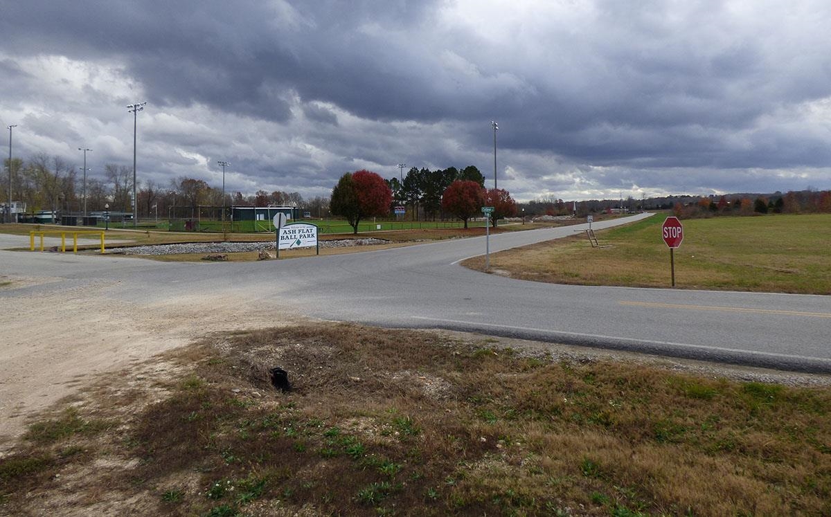 Photo 4 - Commercial / Industrial for sale –   College   Ash Flat, AR