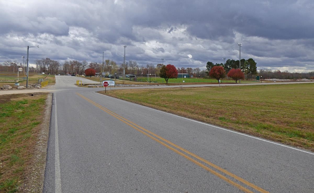 Photo 5 - Commercial / Industrial for sale –   College   Ash Flat, AR