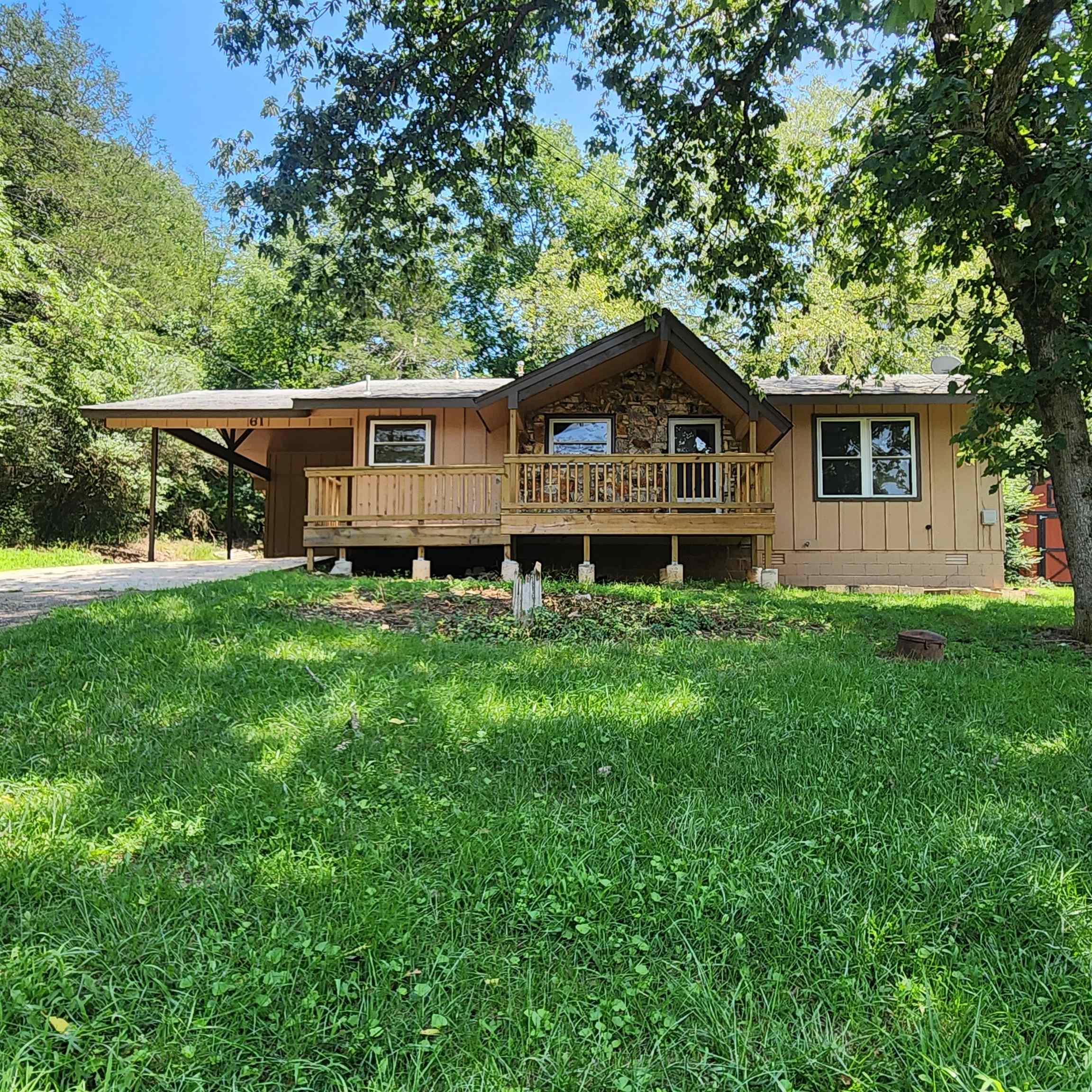 Residential for sale – 61 E Lakeshore   Cherokee Village, AR