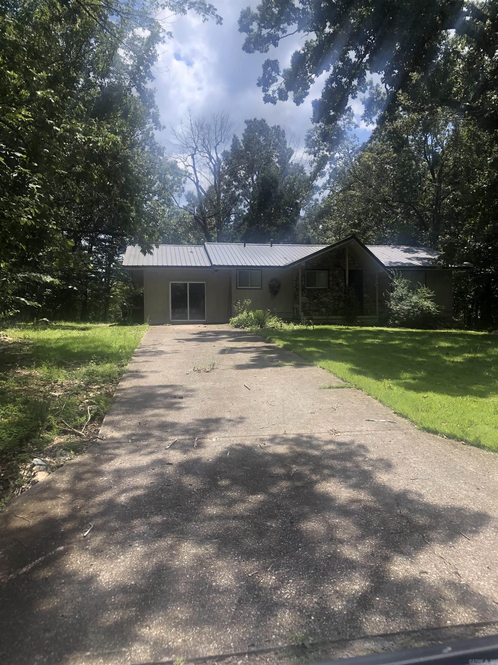 Residential for sale – 17  Menominee Dr   Cherokee Village, AR