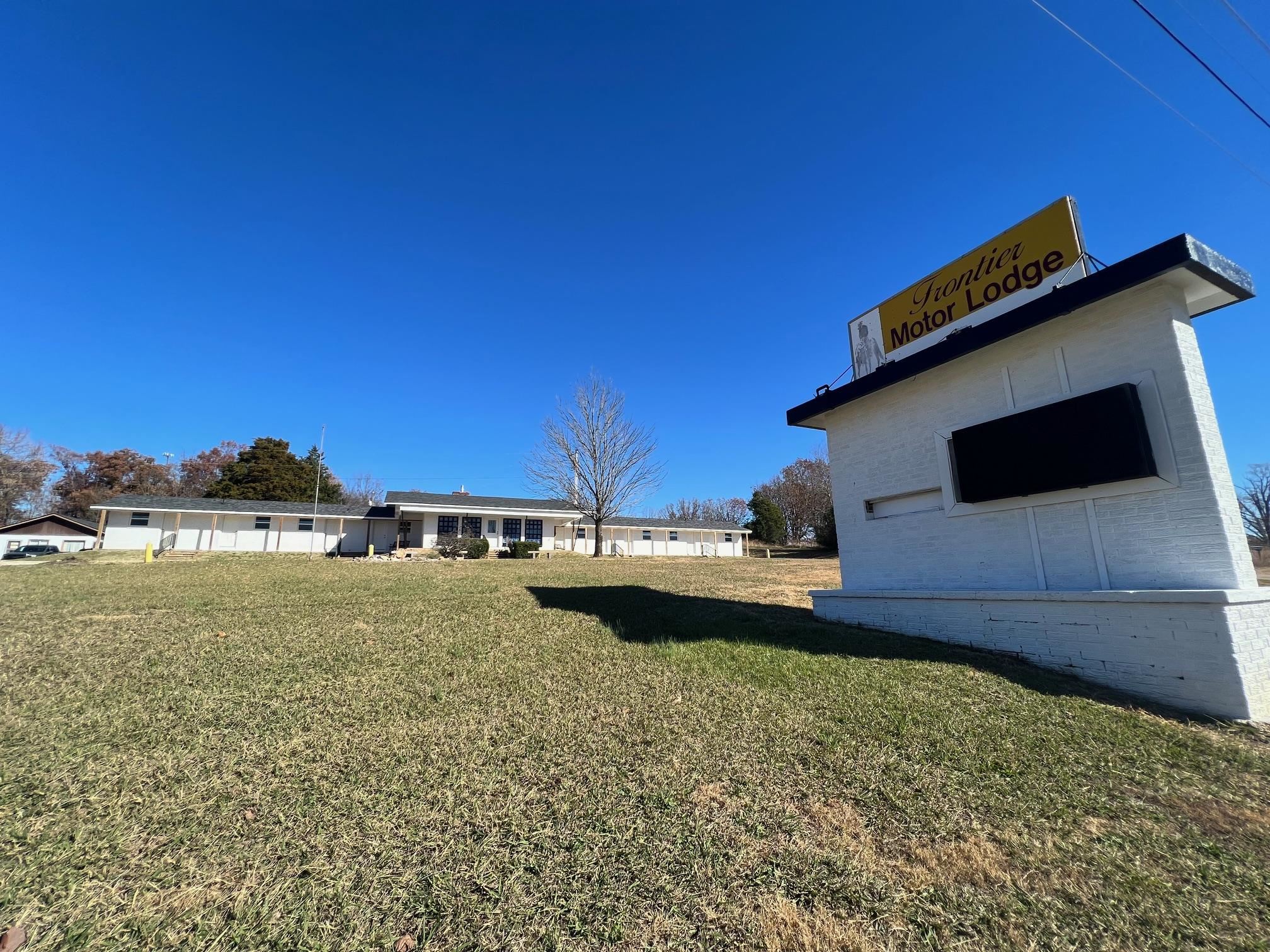 Commercial / Industrial for sale – 1948  Hwy 63   Hardy, AR