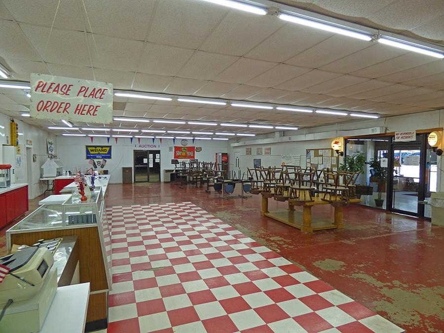Photo 2 - Commercial / Industrial for sale – 55  Pottawattamie   Cherokee Village, AR