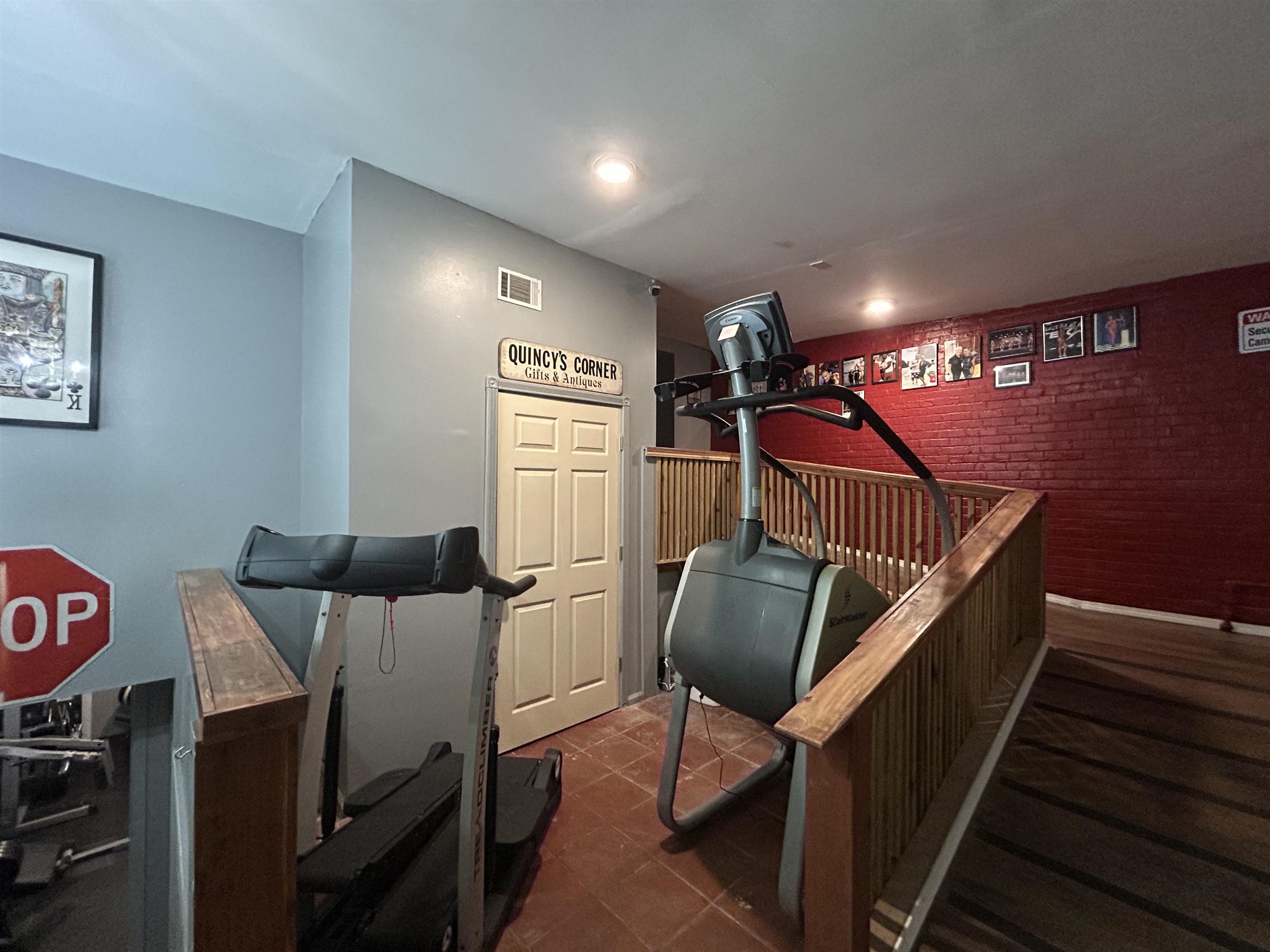 Photo 16 - Commercial / Industrial for sale – 132 E Main   Hardy, AR