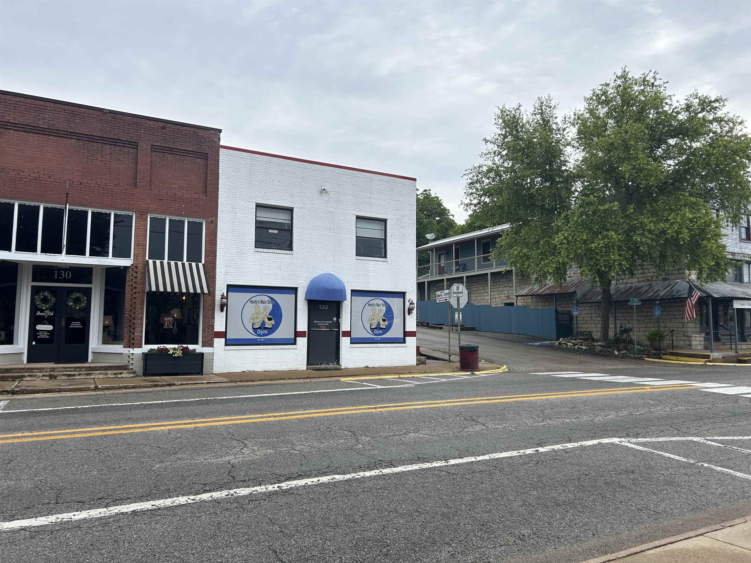 Photo 38 - Commercial / Industrial for sale – 132 E Main   Hardy, AR