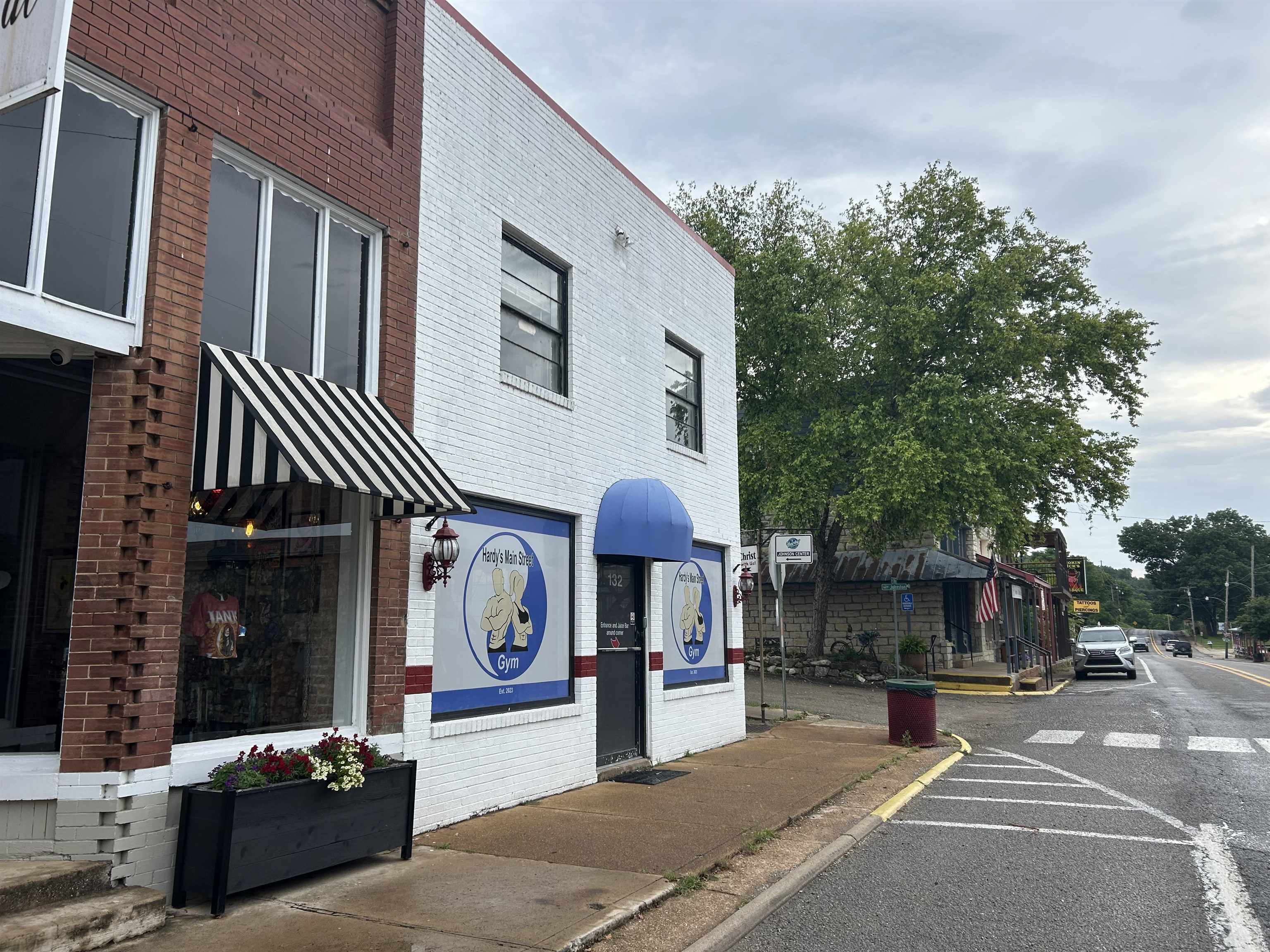 Photo 39 - Commercial / Industrial for sale – 132 E Main   Hardy, AR