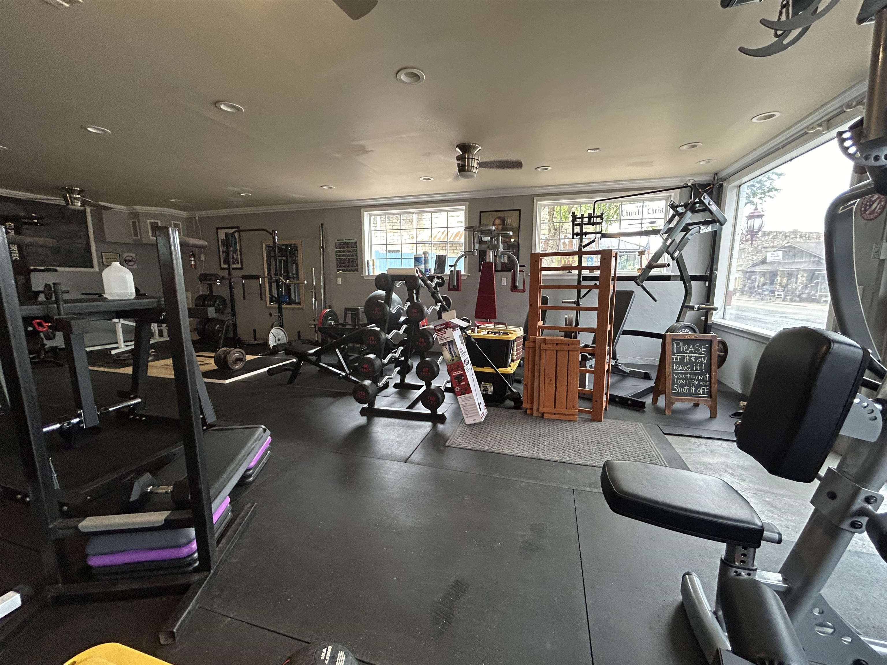 Photo 5 - Commercial / Industrial for sale – 132 E Main   Hardy, AR