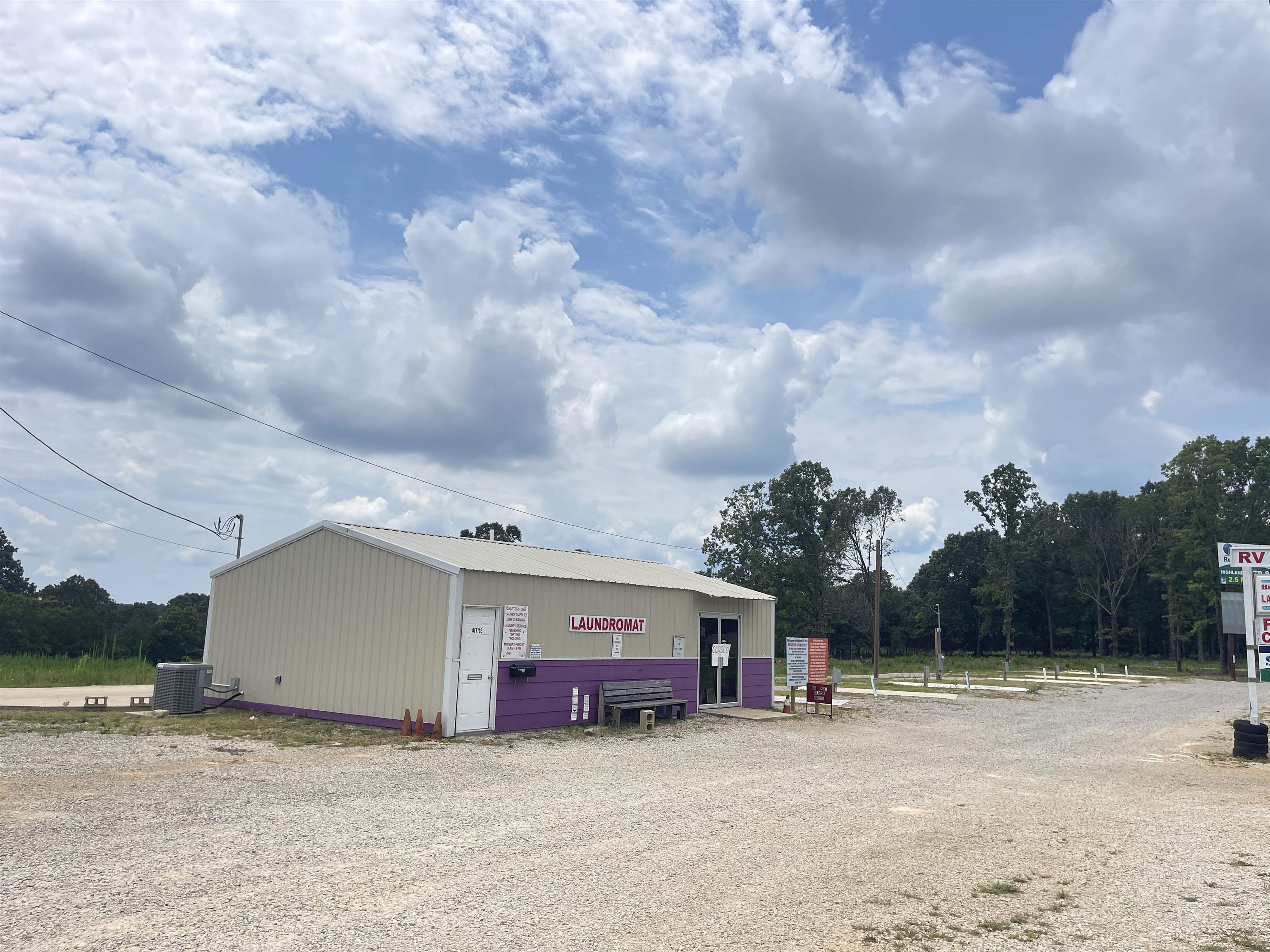 Commercial / Industrial for sale – 2530  Hwy 62/412   Highland, AR