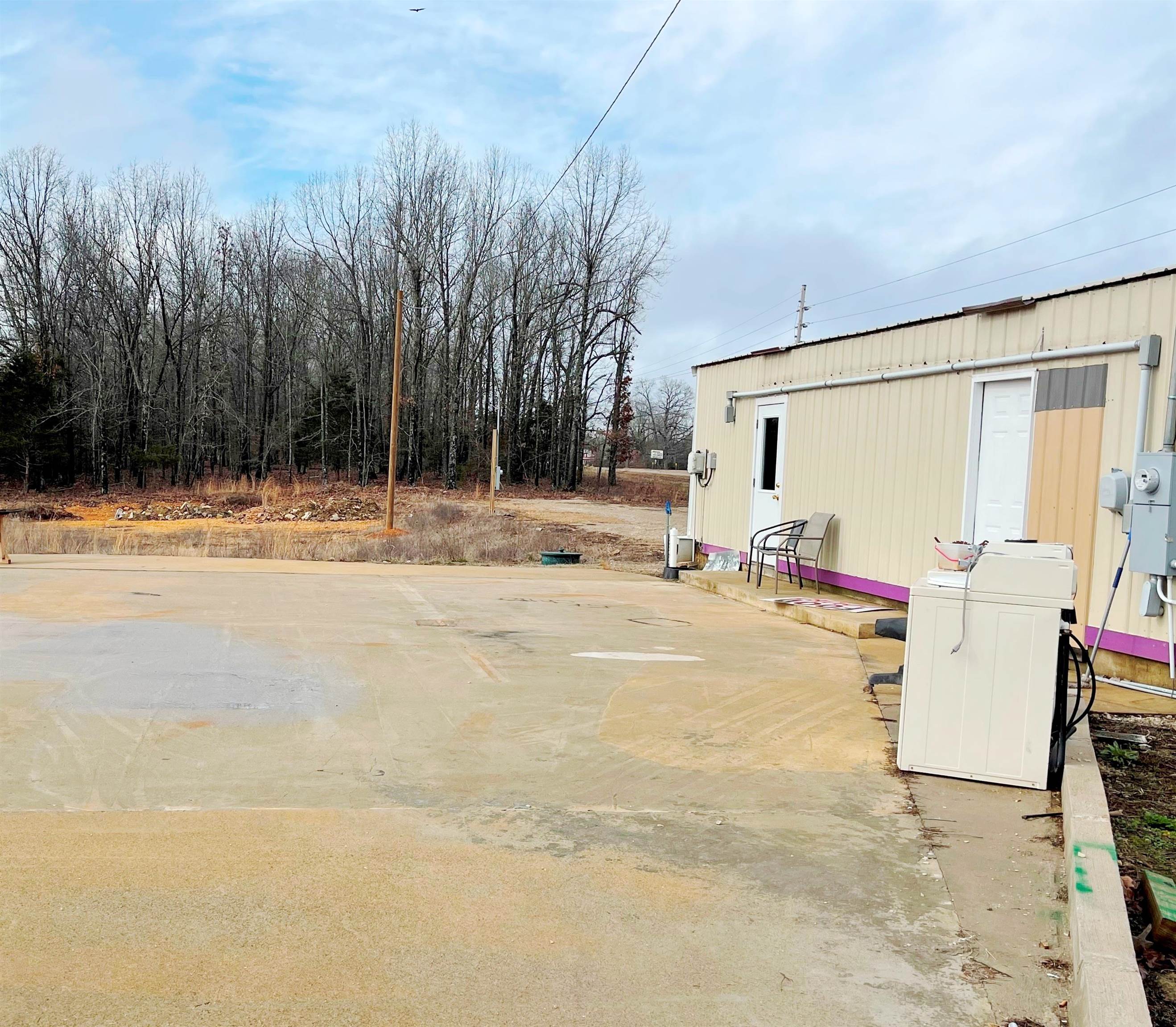 Photo 19 - Commercial / Industrial for sale – 2530  Hwy 62/412   Highland, AR