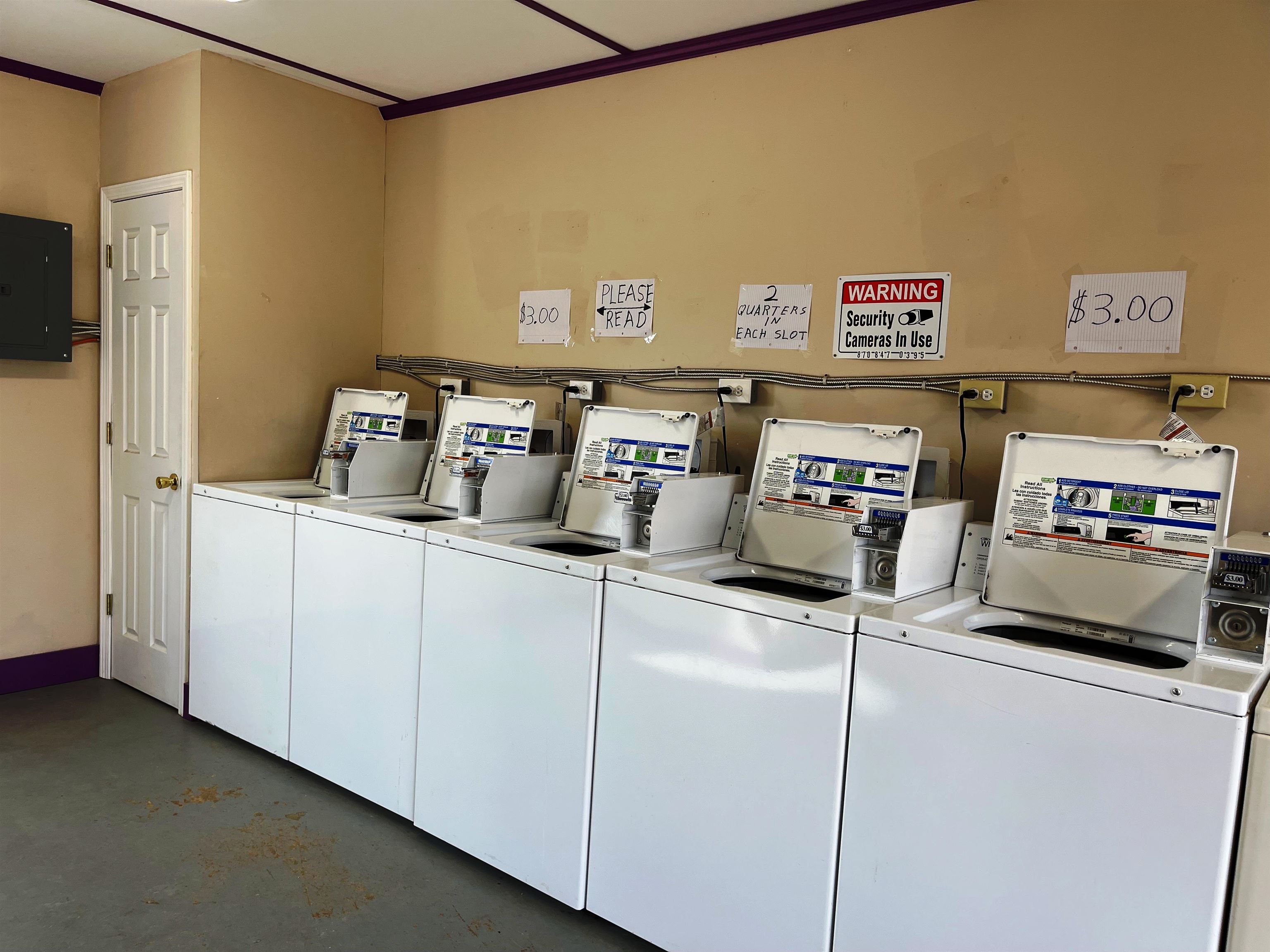 Photo 3 - Commercial / Industrial for sale – 2530  Hwy 62/412   Highland, AR