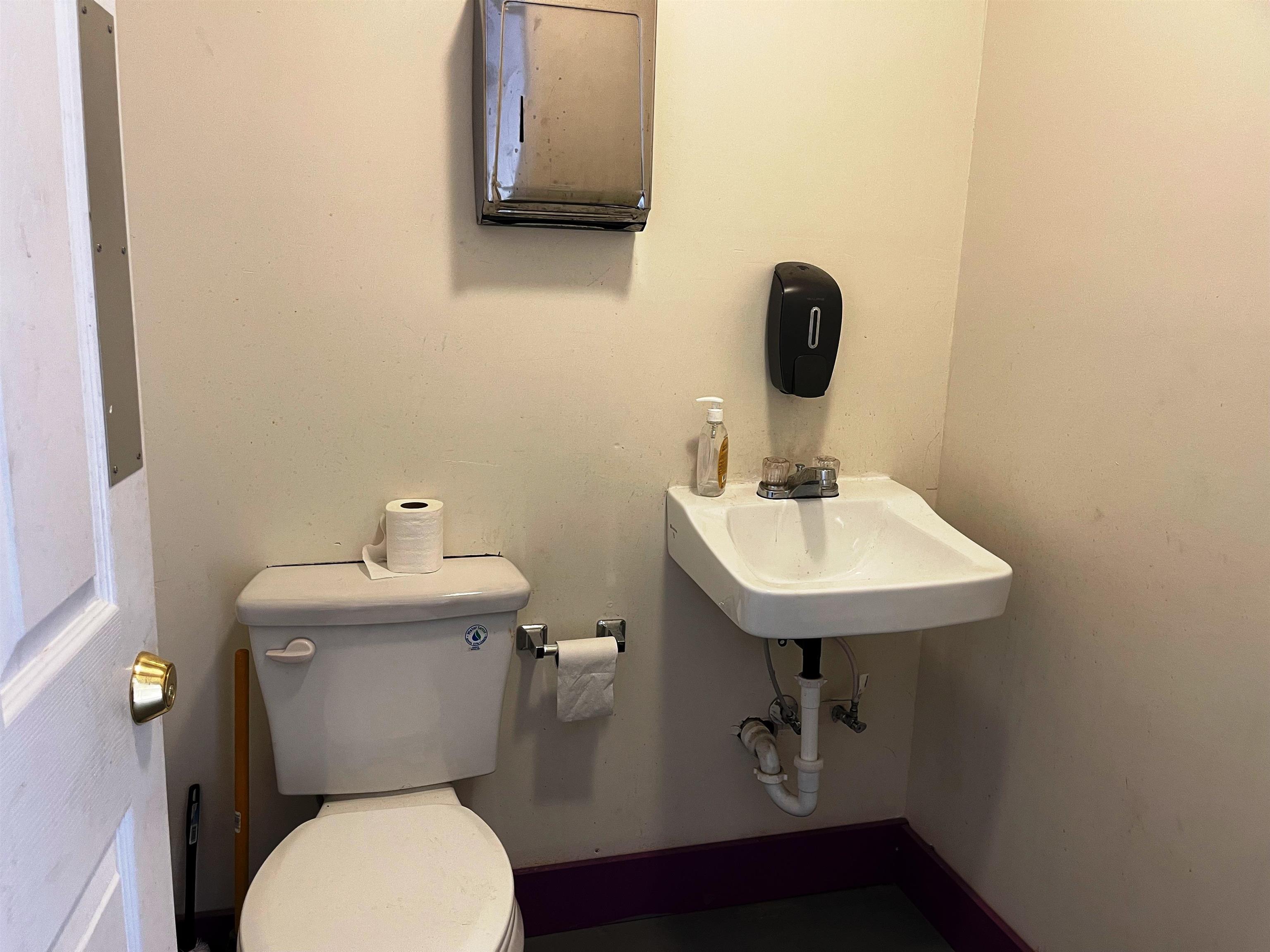 Photo 9 - Commercial / Industrial for sale – 2530  Hwy 62/412   Highland, AR