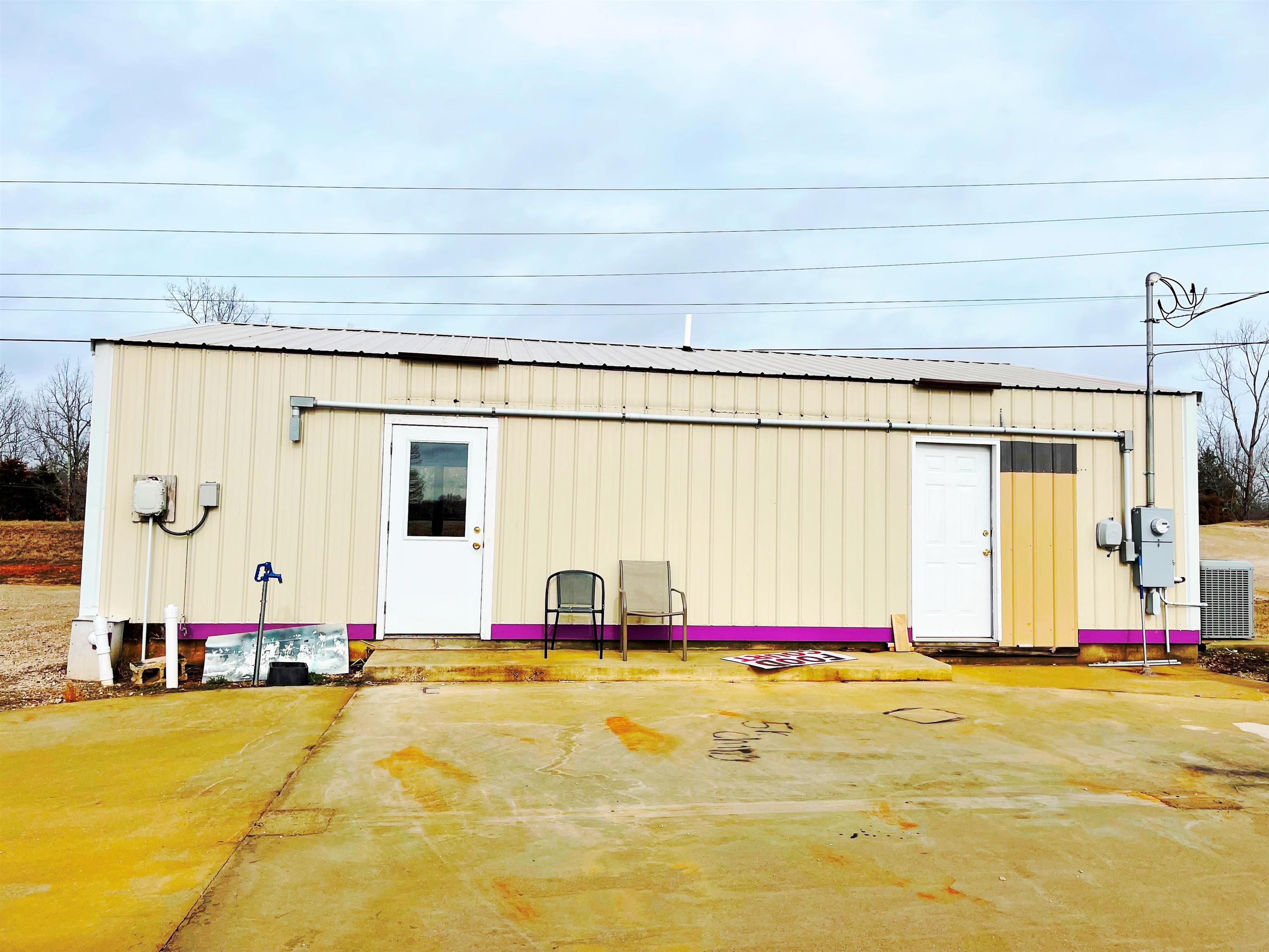 Photo 10 - Commercial / Industrial for sale – 2530  Hwy 62/412   Highland, AR