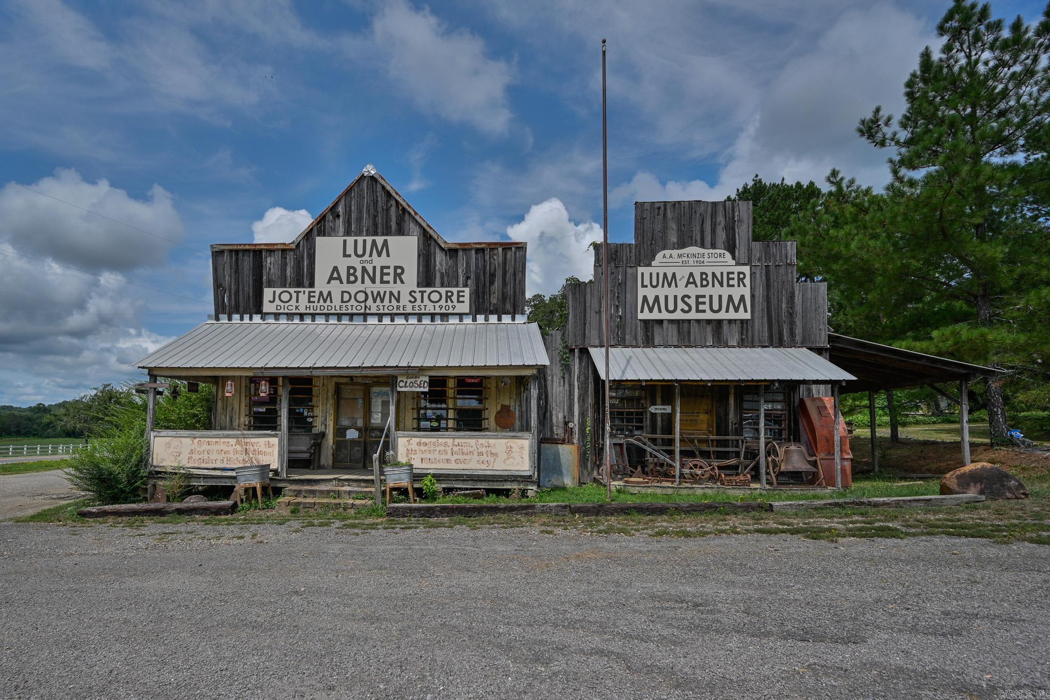 Commercial for sale –  Oden, 