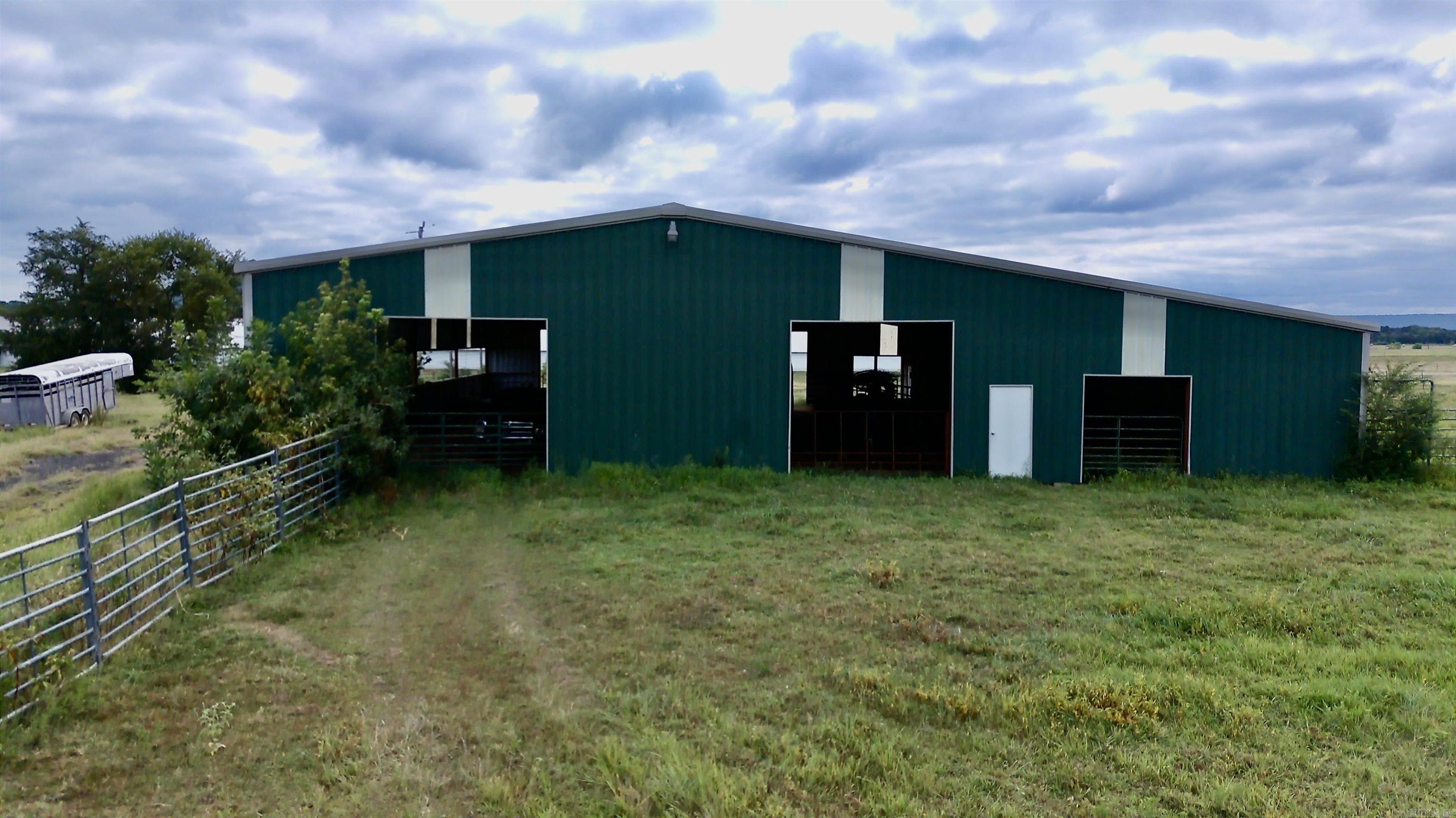 Photo 17 - Residential for sale – 647 N Sixhalf Mile   Paris, AR