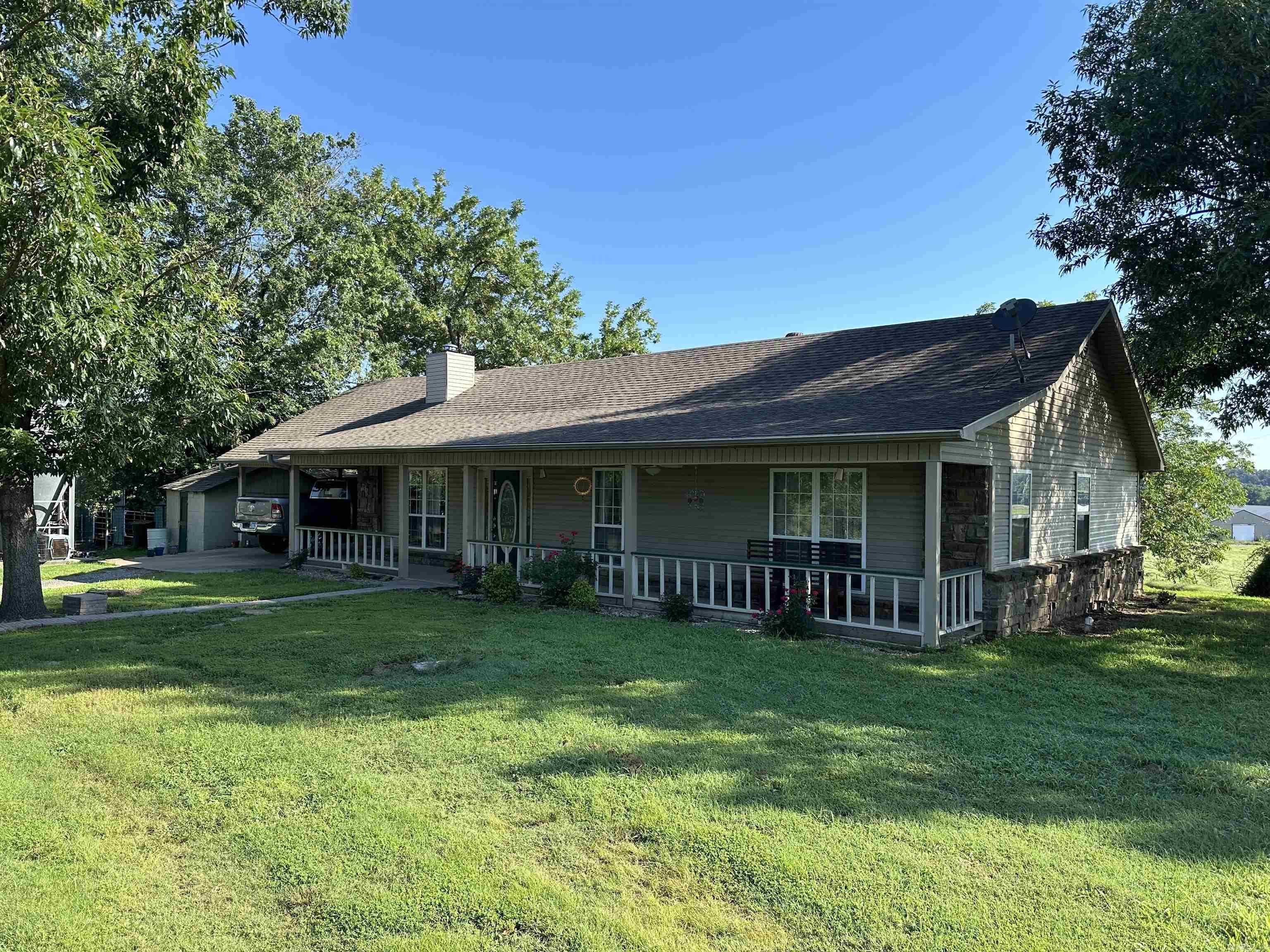 Photo 5 - Residential for sale – 647 N Sixhalf Mile   Paris, AR