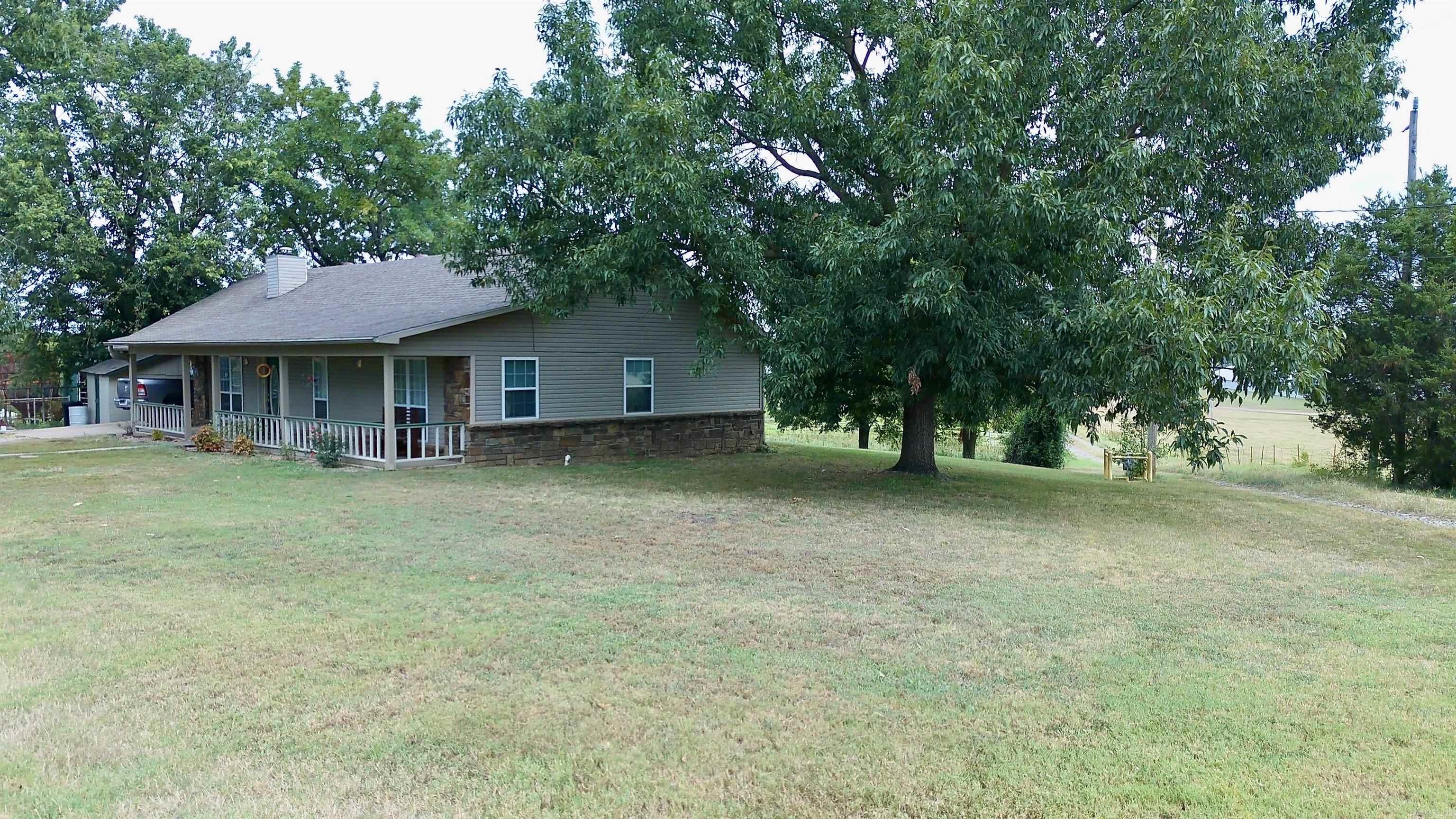 Photo 6 - Residential for sale – 647 N Sixhalf Mile   Paris, AR