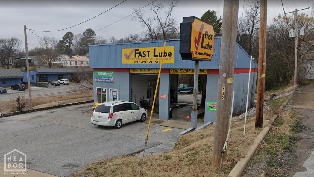 Photo 6 - Commercial / Industrial for sale – 2335  Harrison   Batesville, AR