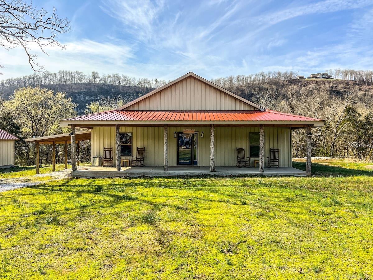 Residential for sale – 950  Cool Water Retreat   Mountain View, AR
