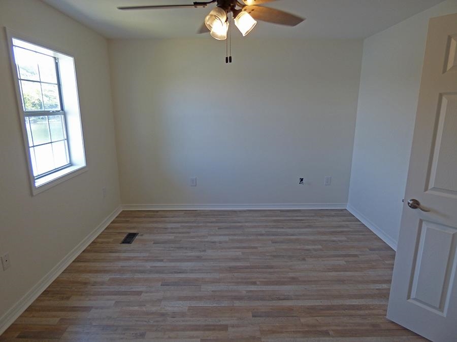 Photo 12 - Residential for sale – 170 E Lakeshore   Cherokee Village, AR