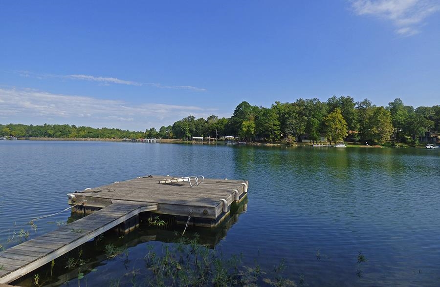 Photo 16 - Residential for sale – 170 E Lakeshore   Cherokee Village, AR