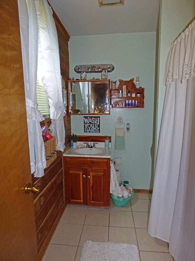 Photo 16 - Residential for sale – 246 E Lakeshore   Cherokee Village, AR