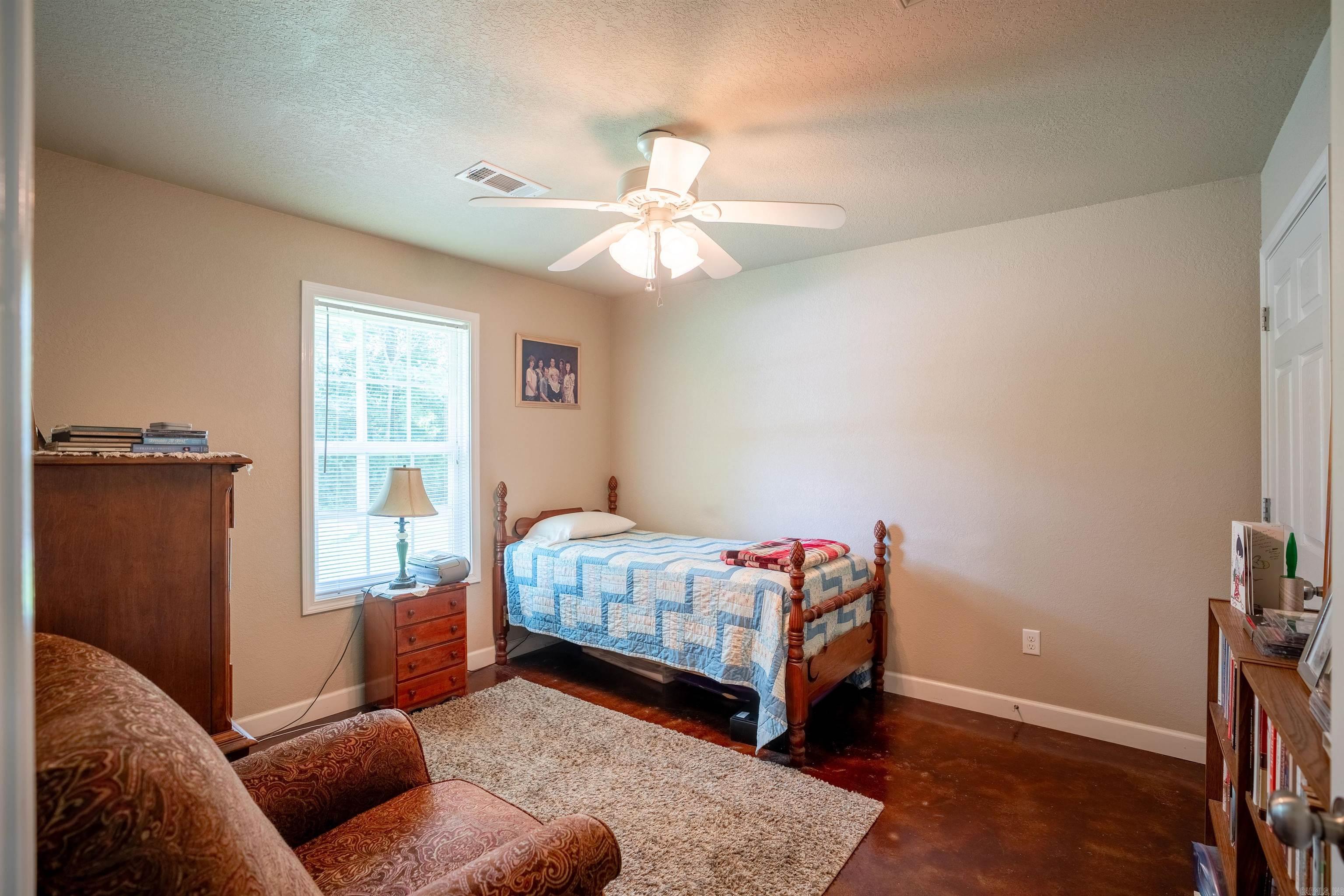 Photo 6 - Residential for sale – 1008 W Wilson   Heber Springs, AR
