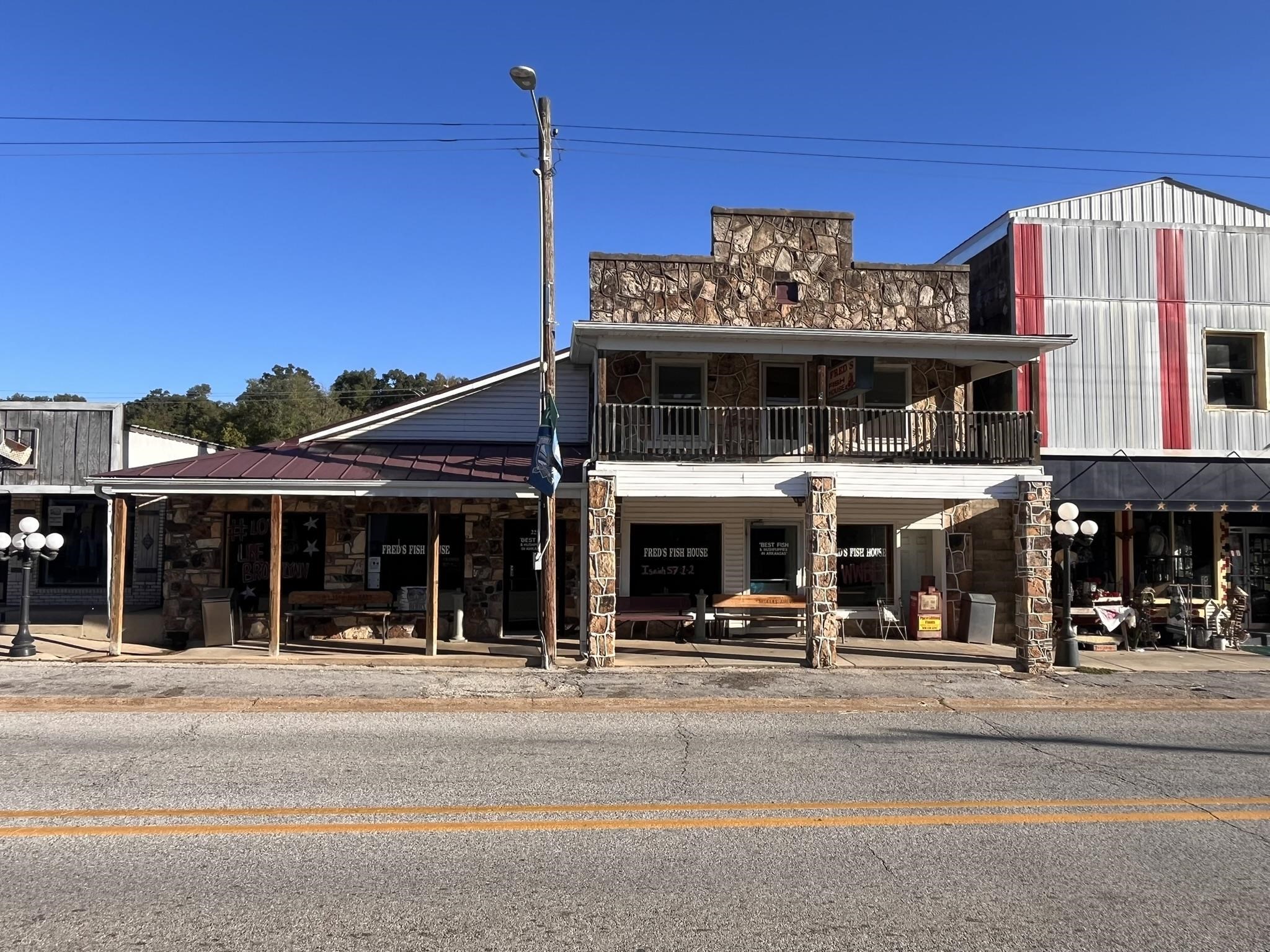 Photo 3 - Commercial / Industrial for sale – 225  Main  Yes Mammoth Spring, AR