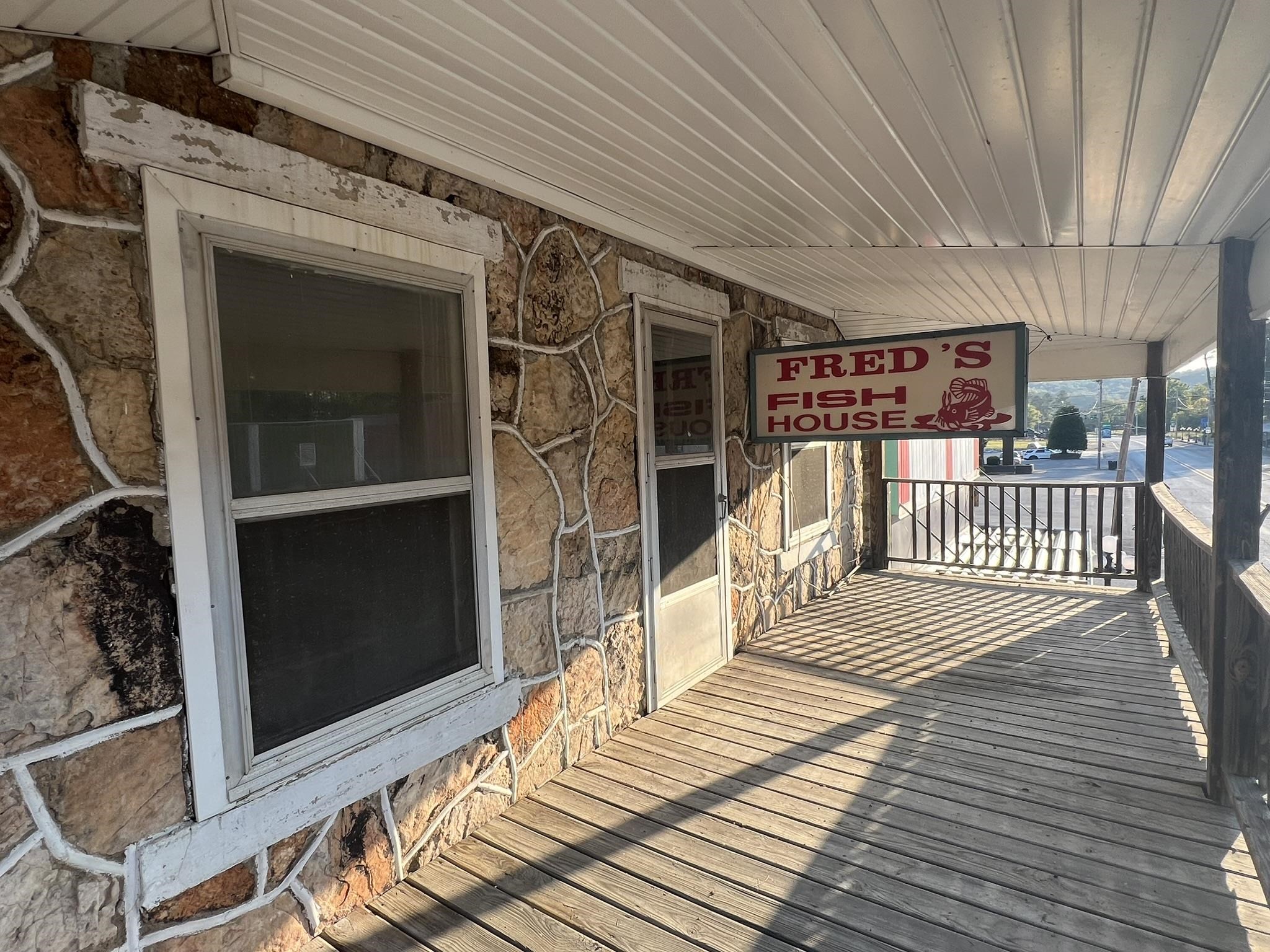 Photo 5 - Commercial / Industrial for sale – 225  Main  Yes Mammoth Spring, AR