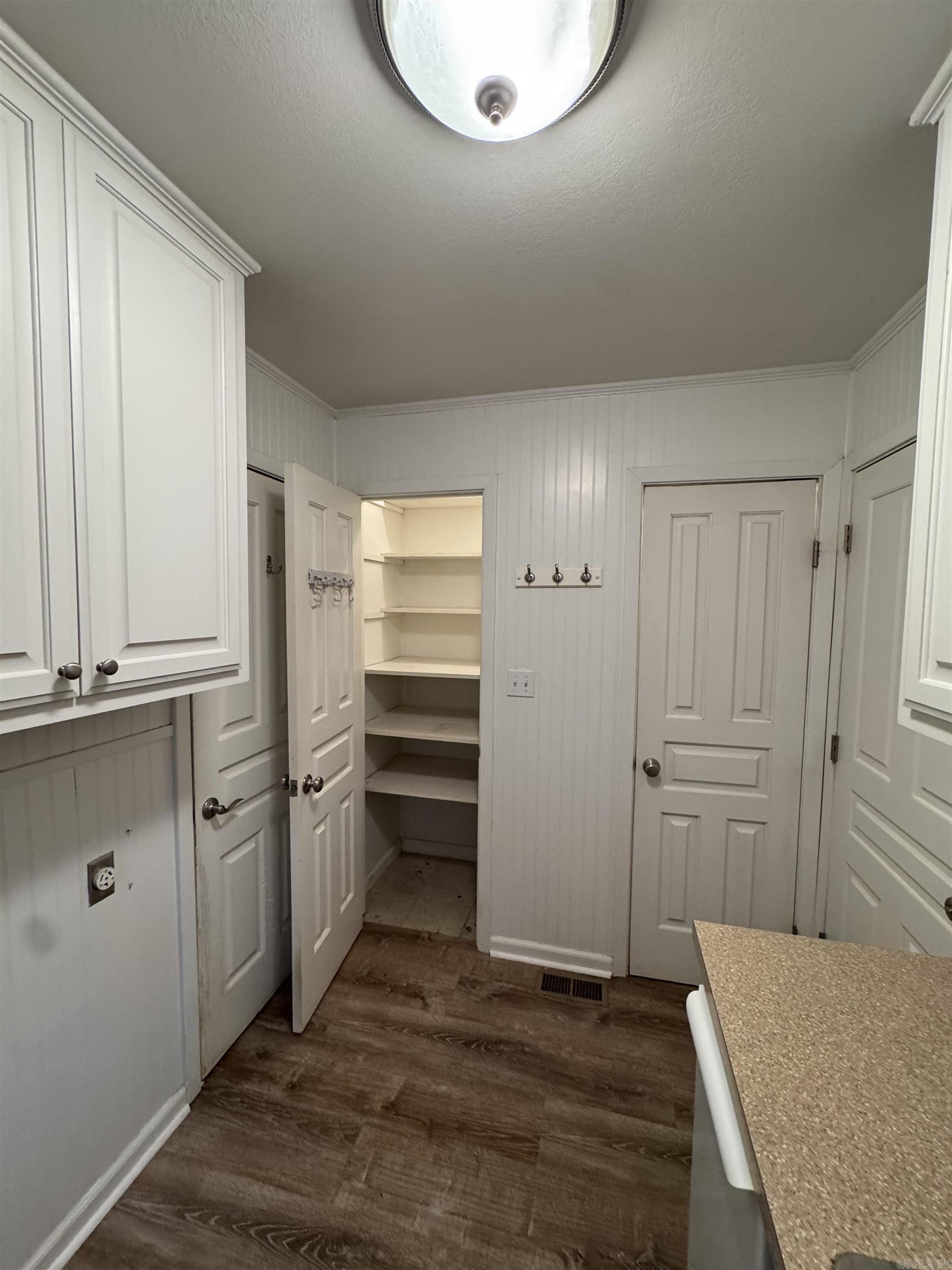 Photo 7 - Residential for sale – 415  Bluff View   Batesville, AR