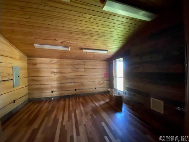 Photo 5 - Commercial / Industrial for sale – 1009  Heber Springs   Batesville, AR