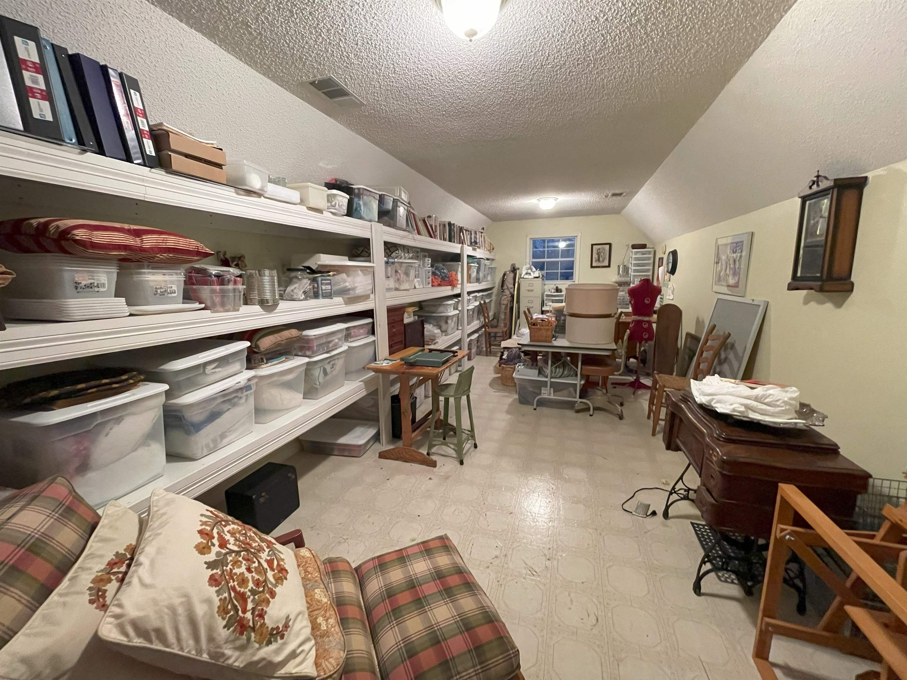 Photo 10 - Residential for sale – 8041  U.S. 62   Ash Flat, AR