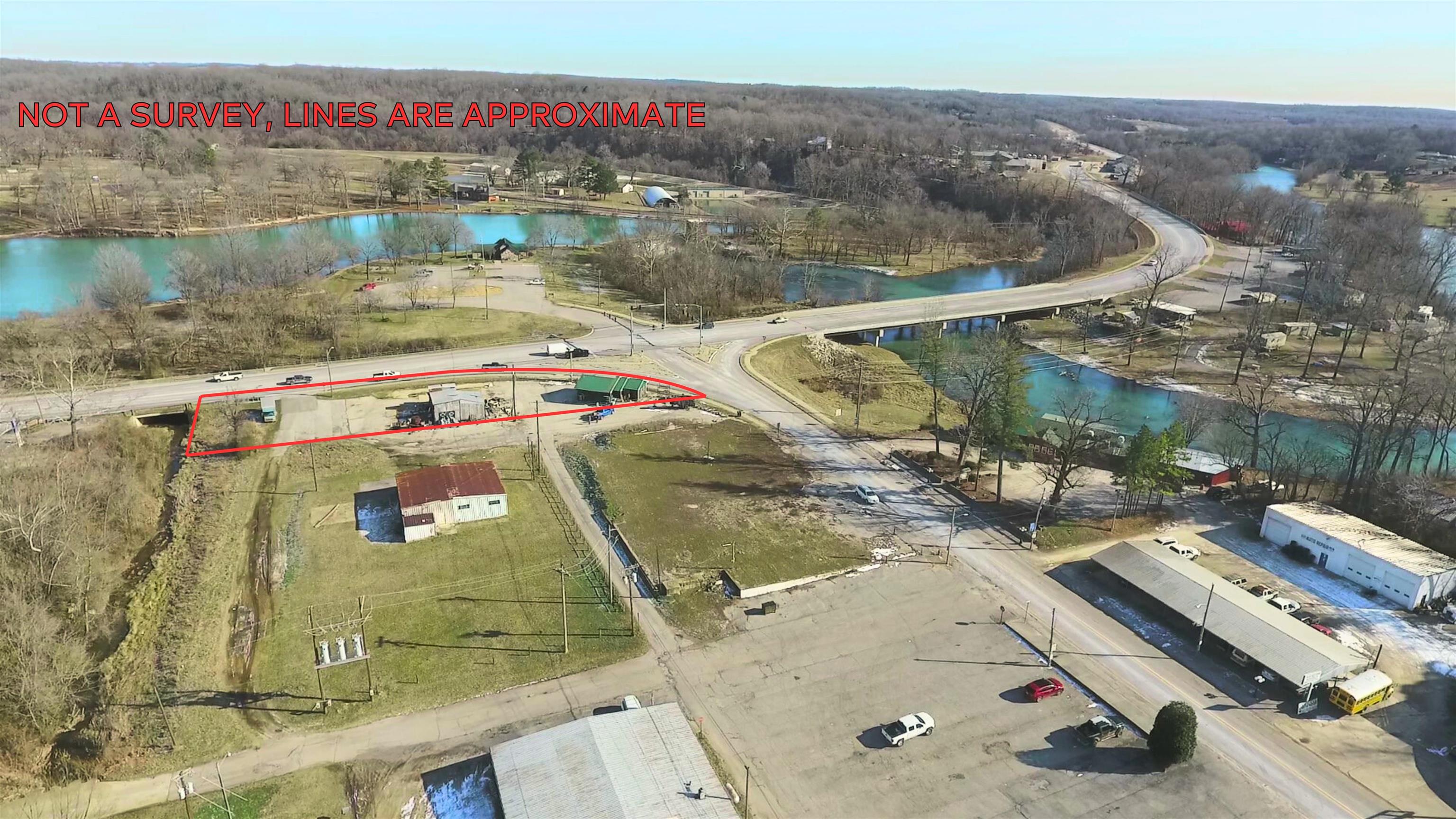 Photo 5 - Commercial / Industrial for sale – 15  Main   Mammoth Spring, AR