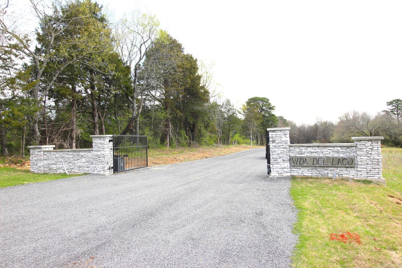 Photo 9 - Vacant Land for sale – Lot 8  Vida Del Lago Subdivision   Greers Ferry, AR