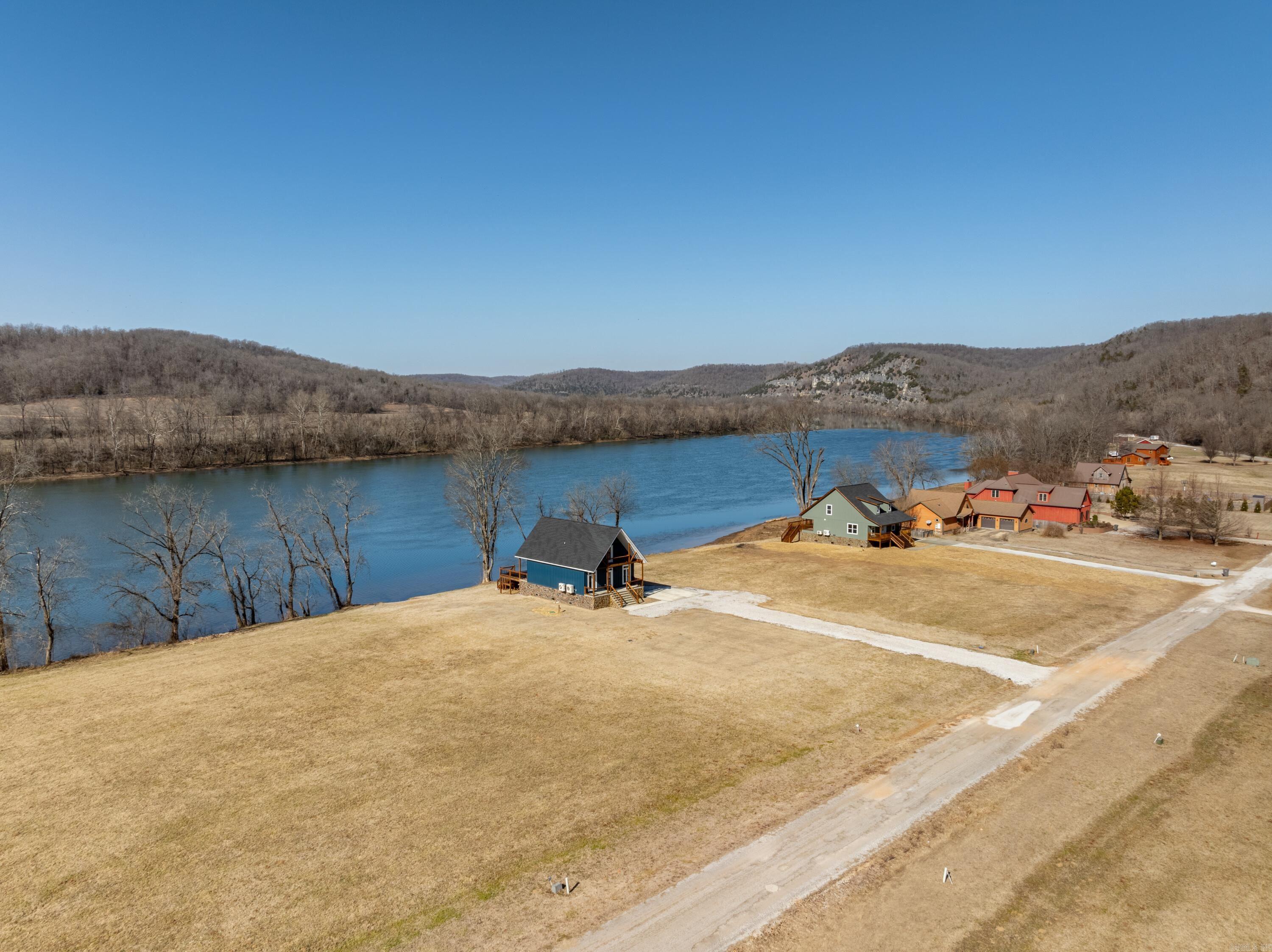 Photo 5 - Residential for sale – 220  Joe Baker Road   Batesville, AR