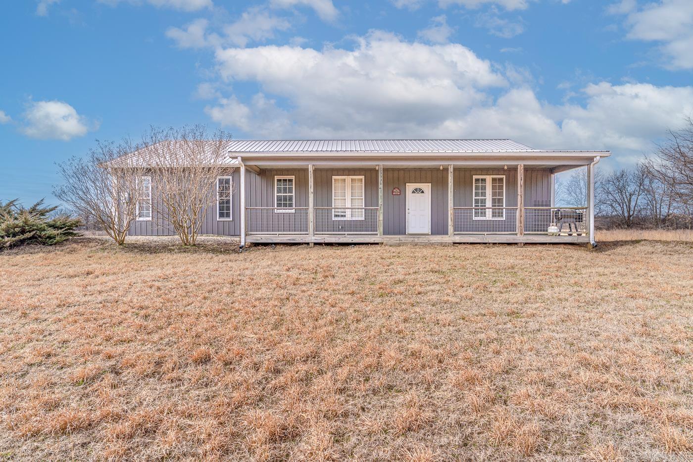 address: 194  Sportsman  
