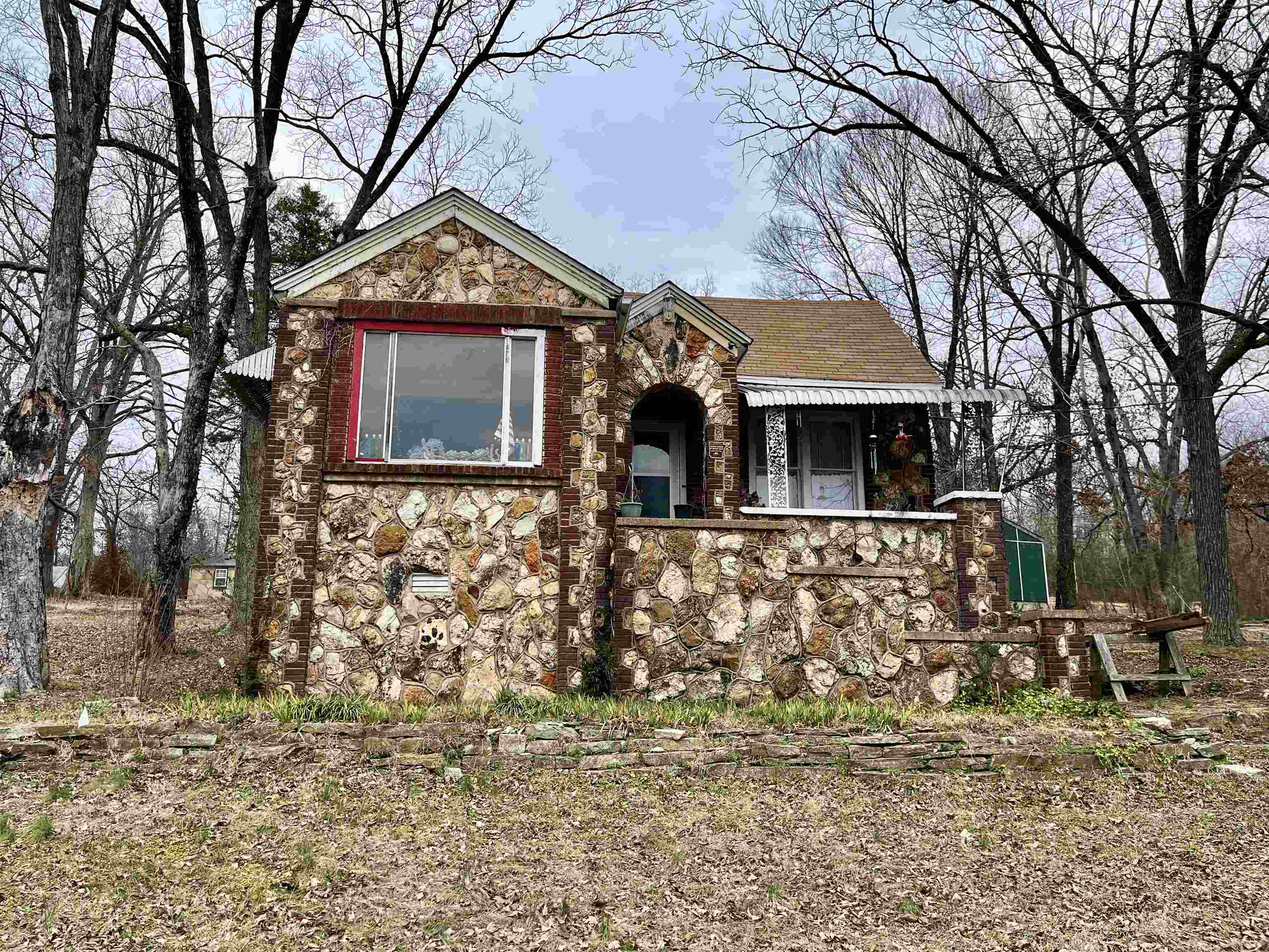 Photo 4 - Residential for sale – 609  Dawson St   Hardy, AR
