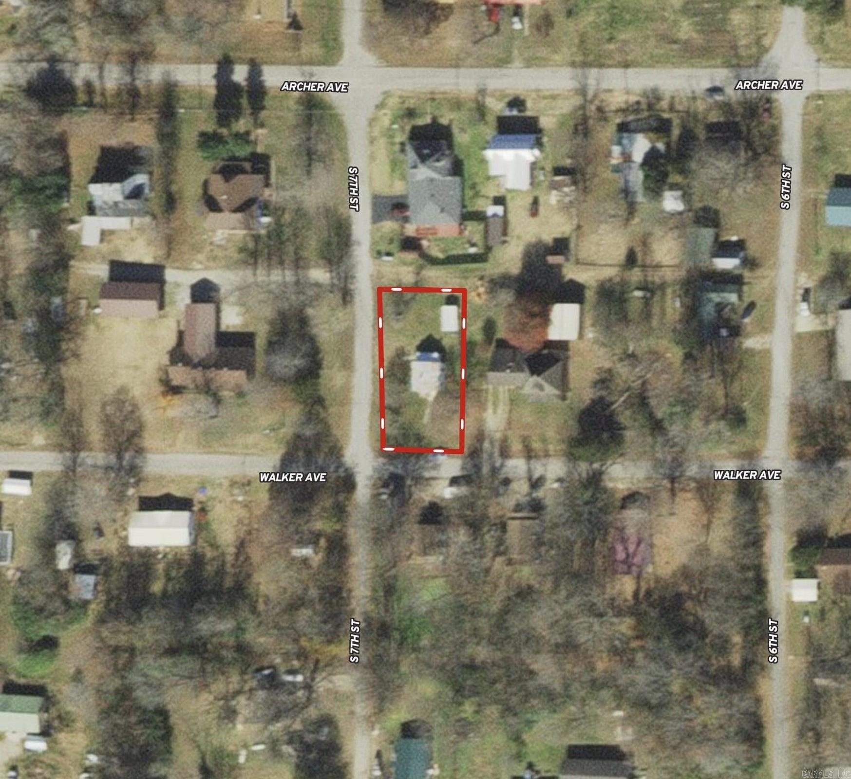 Photo 2 - Residential for sale – 675  Walker Avenue   Mammoth Spring, AR
