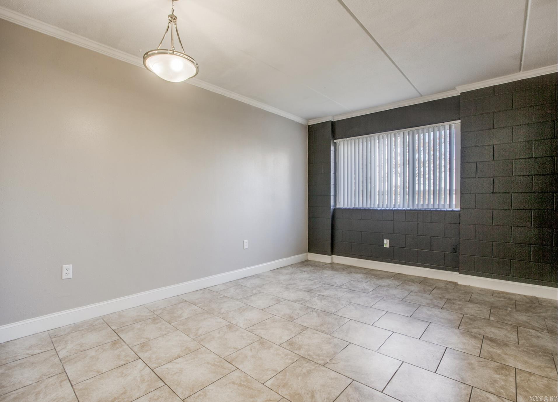 Photo 8 - Multi-Family for sale – 5001 W 65th   Little Rock, AR