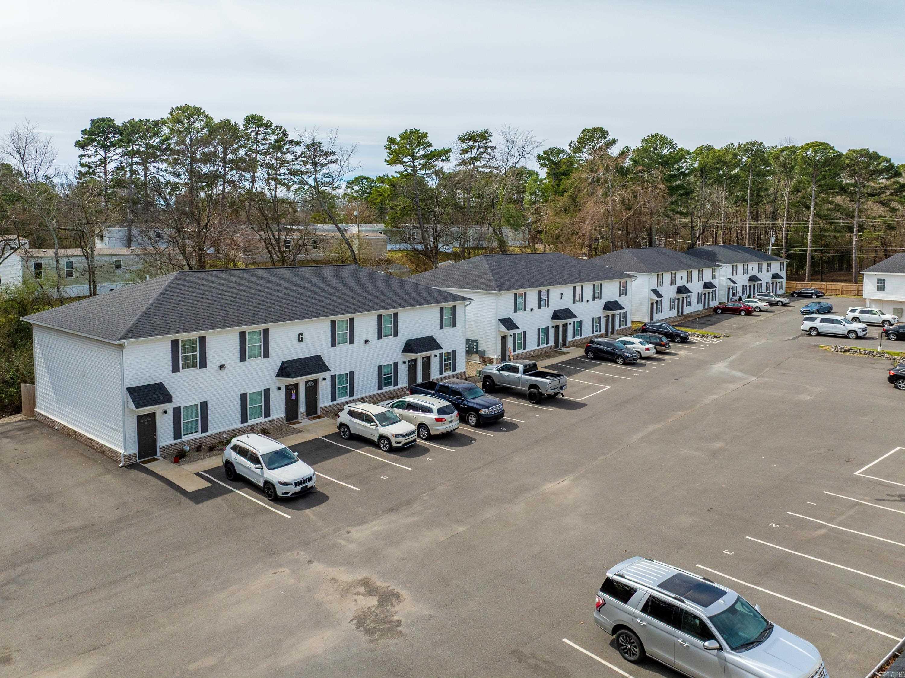 Photo 12 - Multi-Family for sale – 200  Springwood Rd   Hot Springs, AR