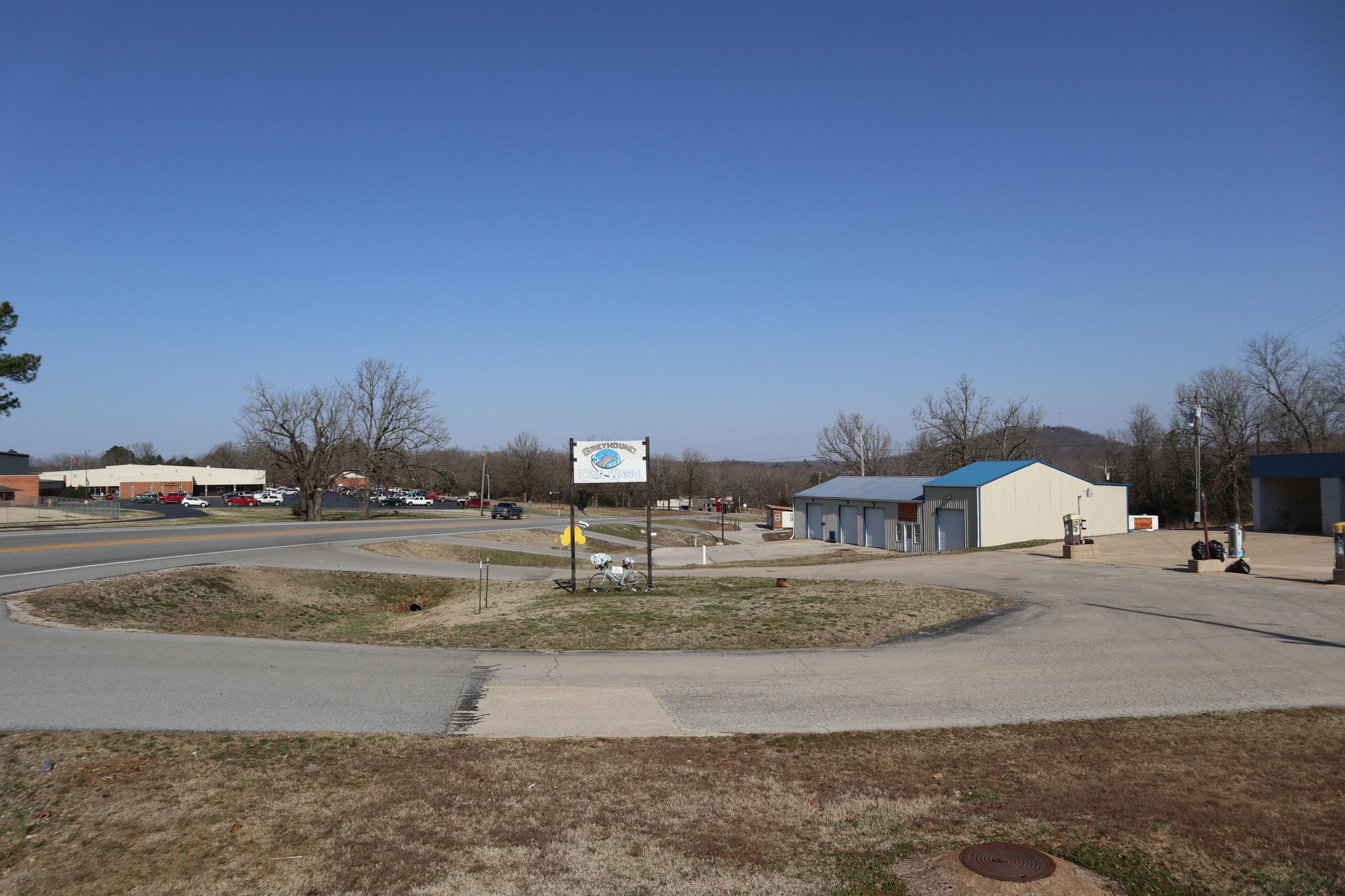 Photo 2 - Commercial / Industrial for sale – 334  Hwy 62/412 E   Salem, AR
