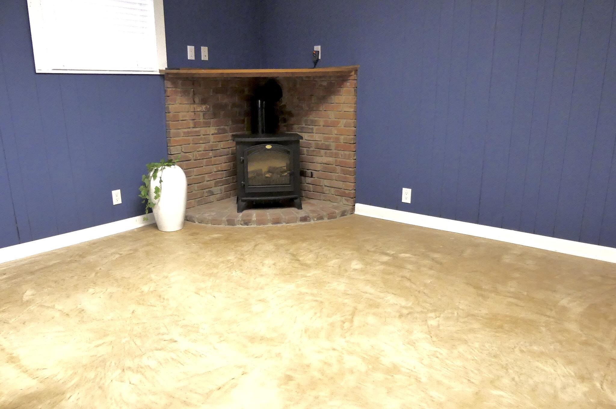 Photo 16 - Residential for sale – 600 W Clayton St   Hardy, AR