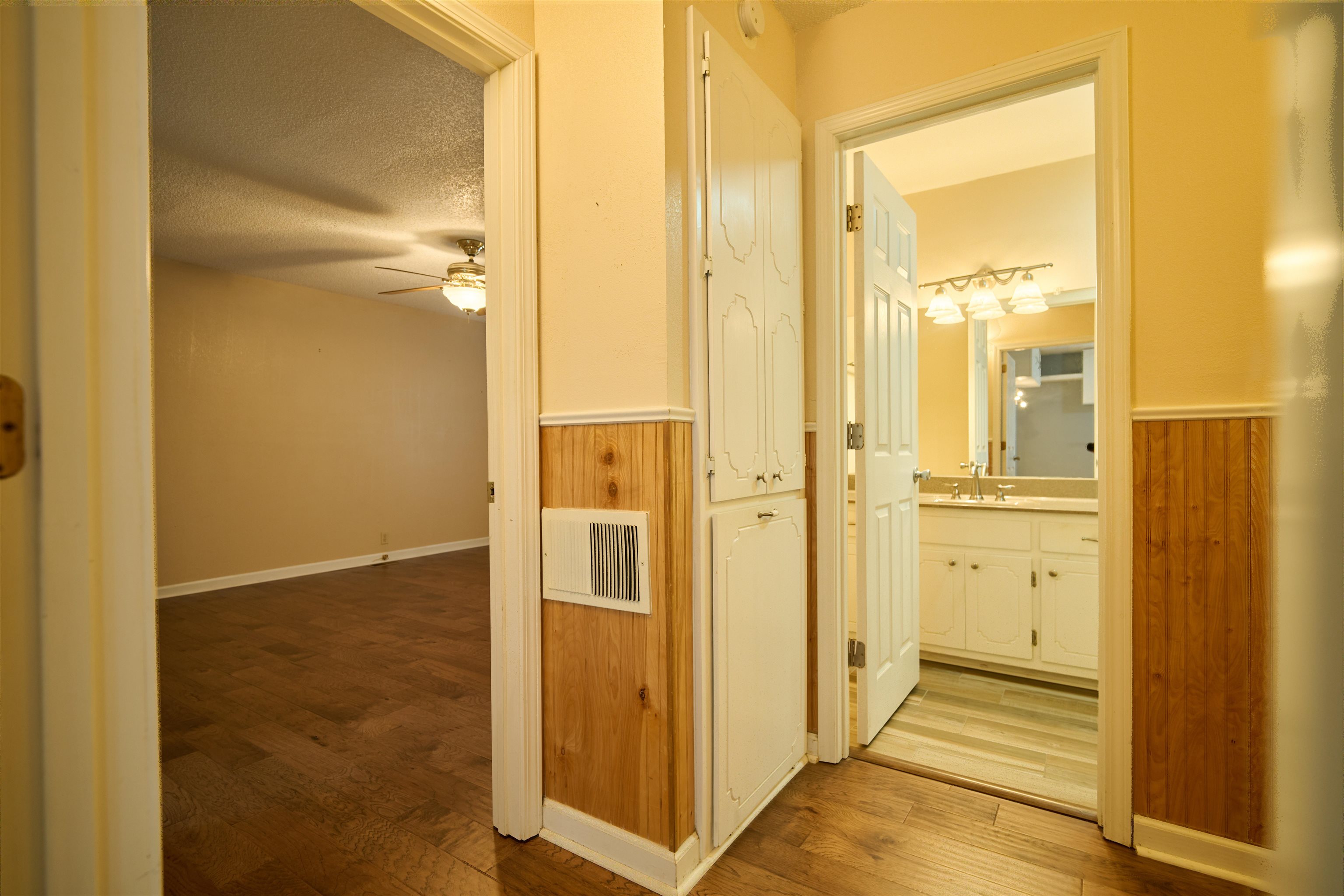 Photo 39 - Residential for sale – 600 W Clayton St   Hardy, AR