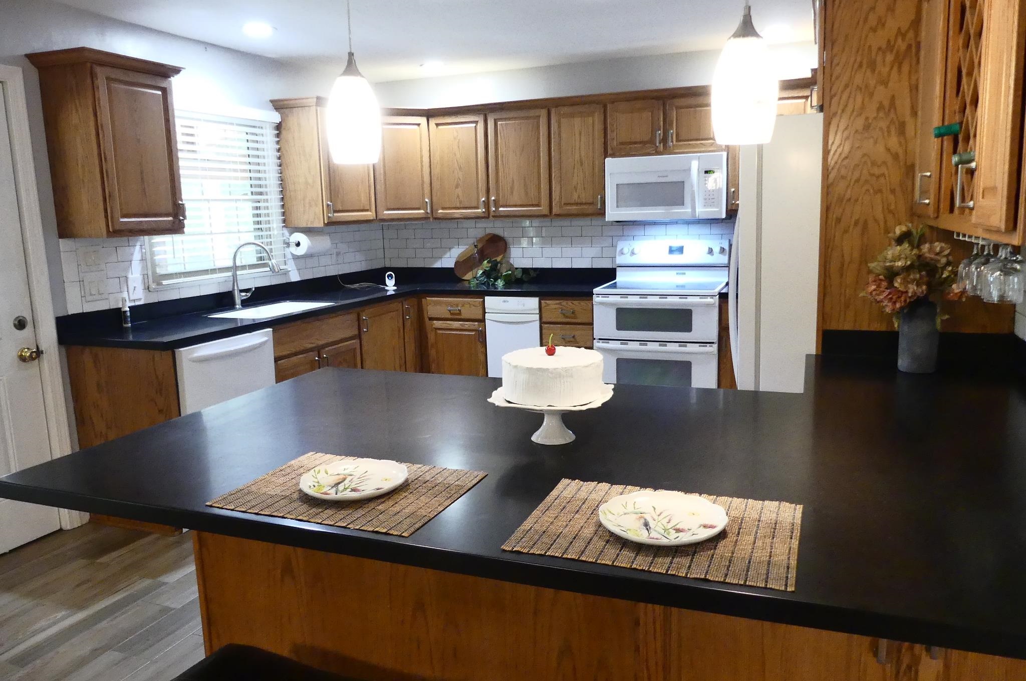 Photo 5 - Residential for sale – 600 W Clayton St   Hardy, AR