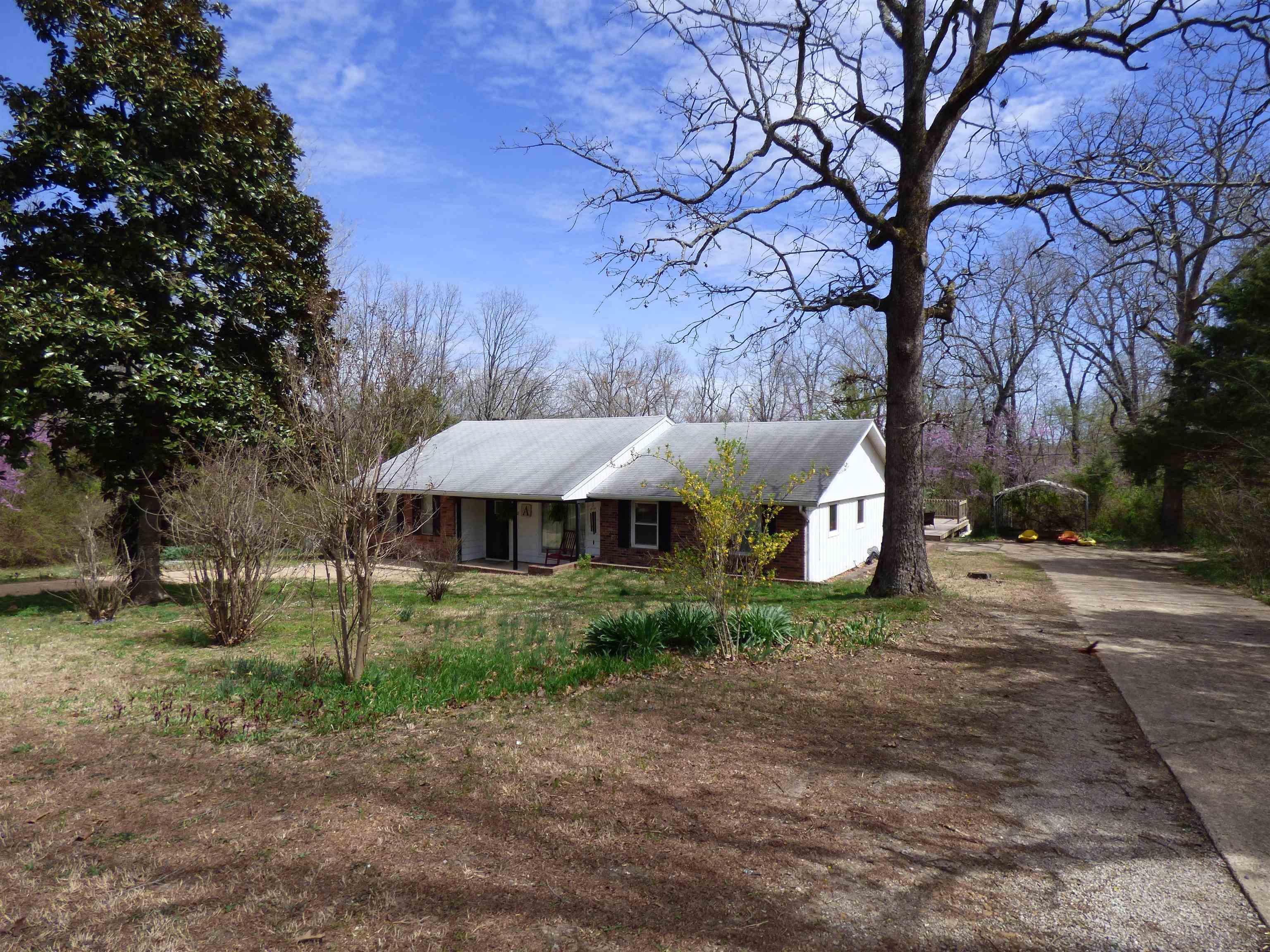 Photo 14 - Residential for sale – 1102  Orchard   Horseshoe Bend, AR