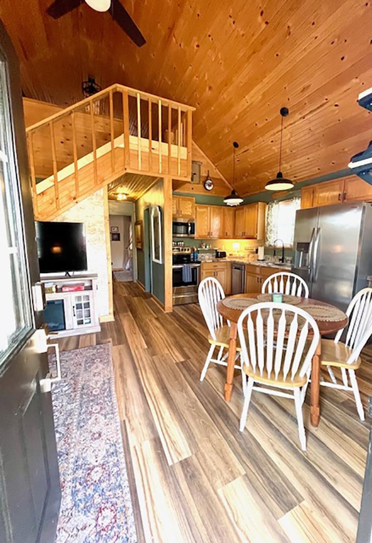 Photo 5 - Residential for sale – 89 B E Valley   Hardy, AR