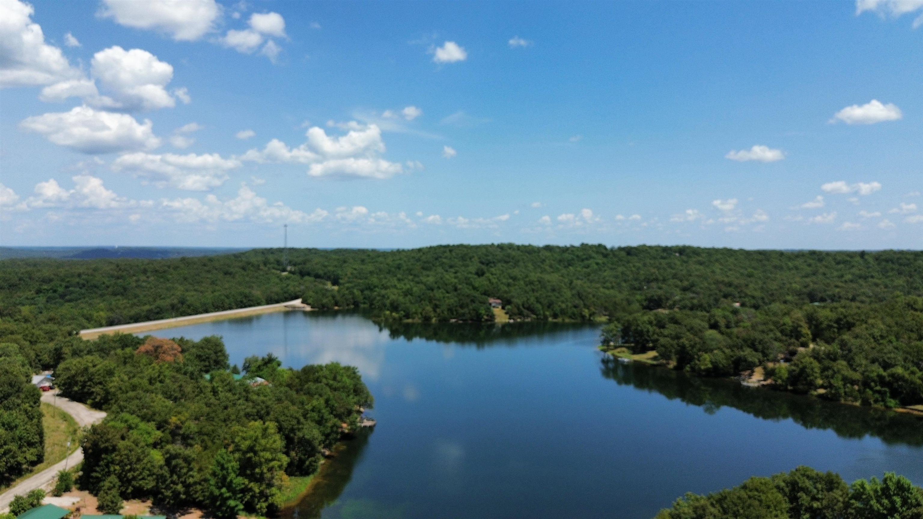 Photo 2 - Residential for sale – 4  Amohi   Cherokee Village, AR