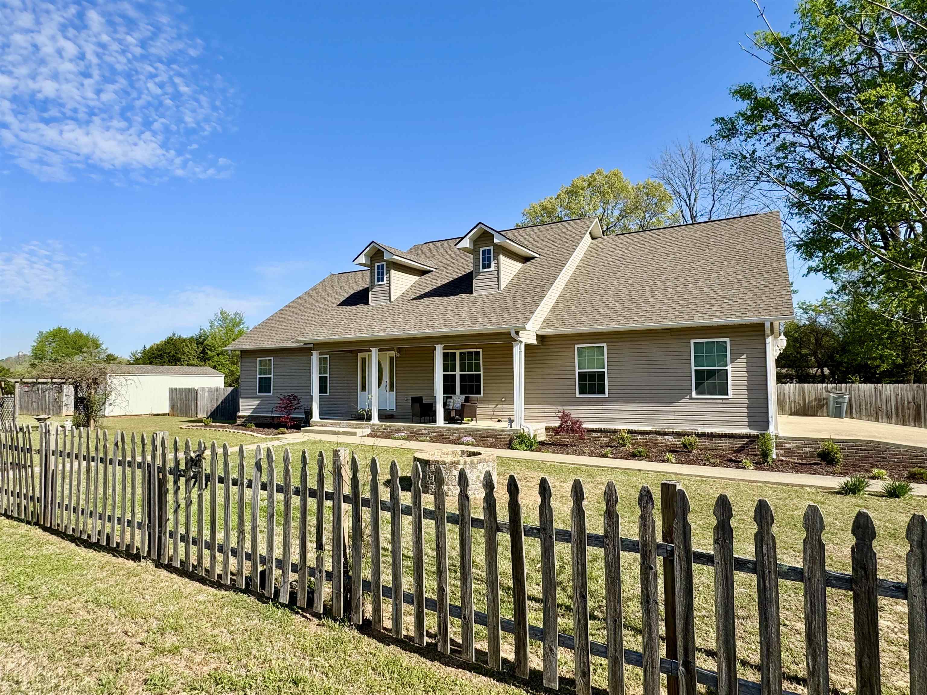 address: 25  Heritage Lane  