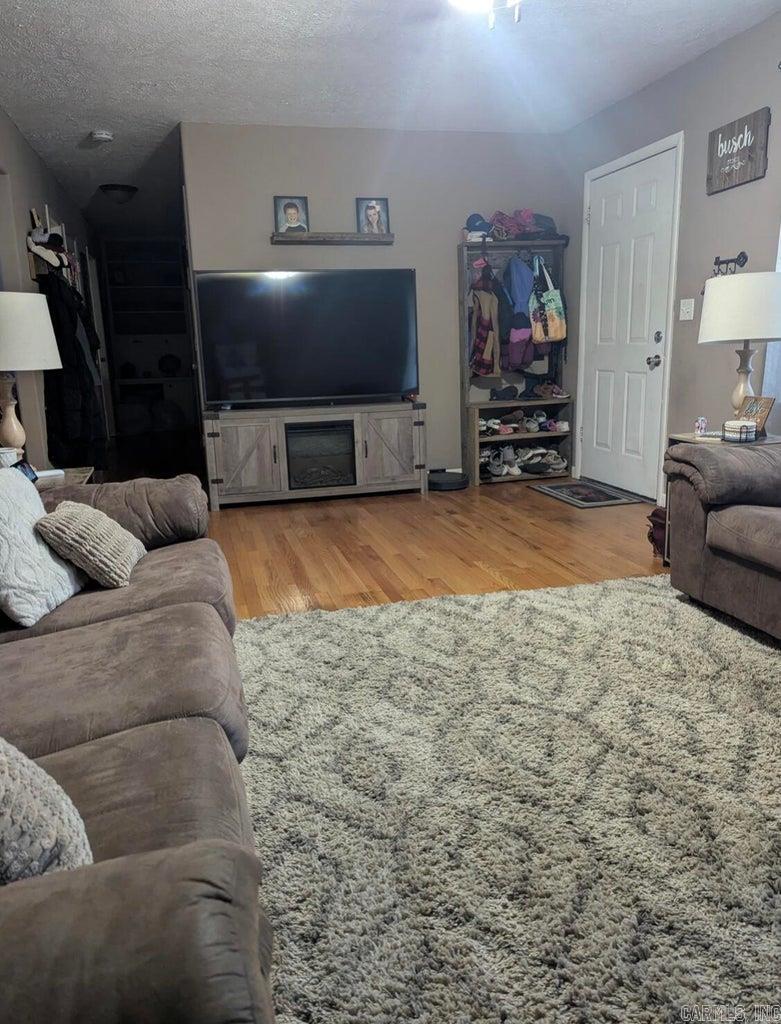 Photo 4 - Residential for sale – 85  Peggy   Mammoth Spring, AR